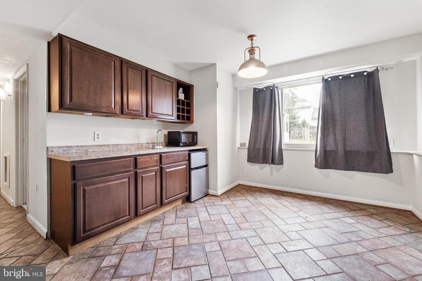 520 FORBES ST, FREDERICKSBURG, Virginia 22405, 5 Bedrooms Bedrooms, ,2 BathroomsBathrooms,Residential,For sale,520 FORBES ST,VAST2038836 MLS # VAST2038836