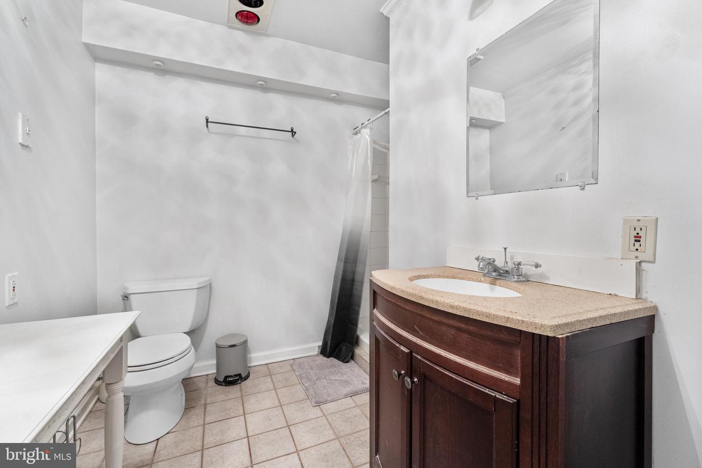 520 FORBES ST, FREDERICKSBURG, Virginia 22405, 5 Bedrooms Bedrooms, ,2 BathroomsBathrooms,Residential,For sale,520 FORBES ST,VAST2038836 MLS # VAST2038836