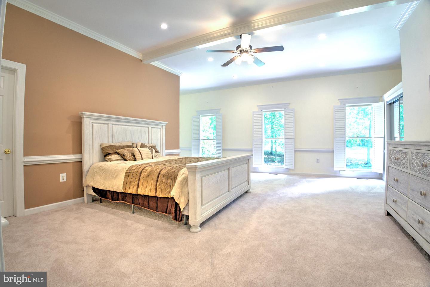 12410 CLIFTON HUNT DR, CLIFTON, Virginia 20124, 6 Bedrooms Bedrooms, ,6 BathroomsBathrooms,Residential,For sale,12410 CLIFTON HUNT DR,VAFX2240922 MLS # VAFX2240922
