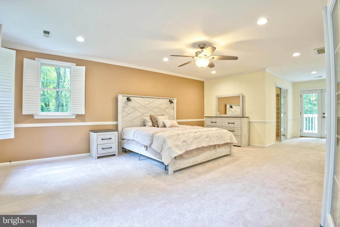12410 CLIFTON HUNT DR, CLIFTON, Virginia 20124, 6 Bedrooms Bedrooms, ,6 BathroomsBathrooms,Residential,For sale,12410 CLIFTON HUNT DR,VAFX2240922 MLS # VAFX2240922