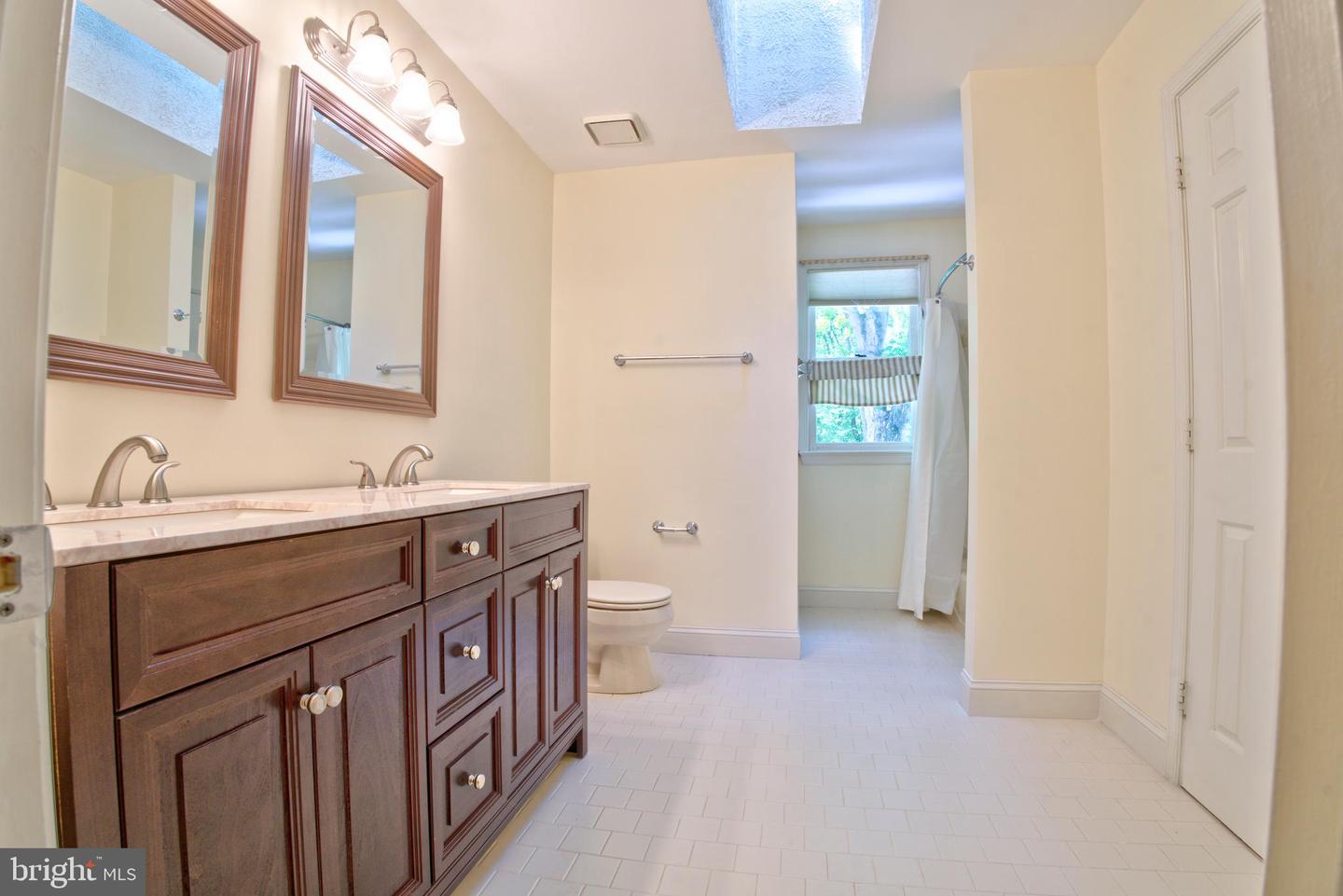 12410 CLIFTON HUNT DR, CLIFTON, Virginia 20124, 6 Bedrooms Bedrooms, ,6 BathroomsBathrooms,Residential,For sale,12410 CLIFTON HUNT DR,VAFX2240922 MLS # VAFX2240922