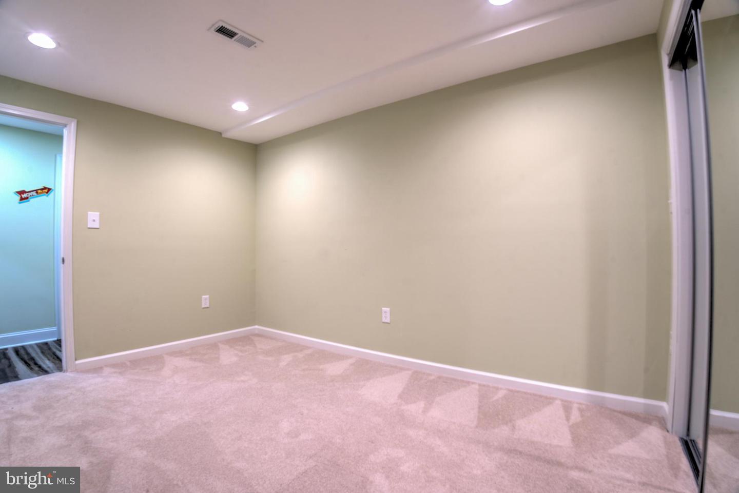 12410 CLIFTON HUNT DR, CLIFTON, Virginia 20124, 6 Bedrooms Bedrooms, ,6 BathroomsBathrooms,Residential,For sale,12410 CLIFTON HUNT DR,VAFX2240922 MLS # VAFX2240922