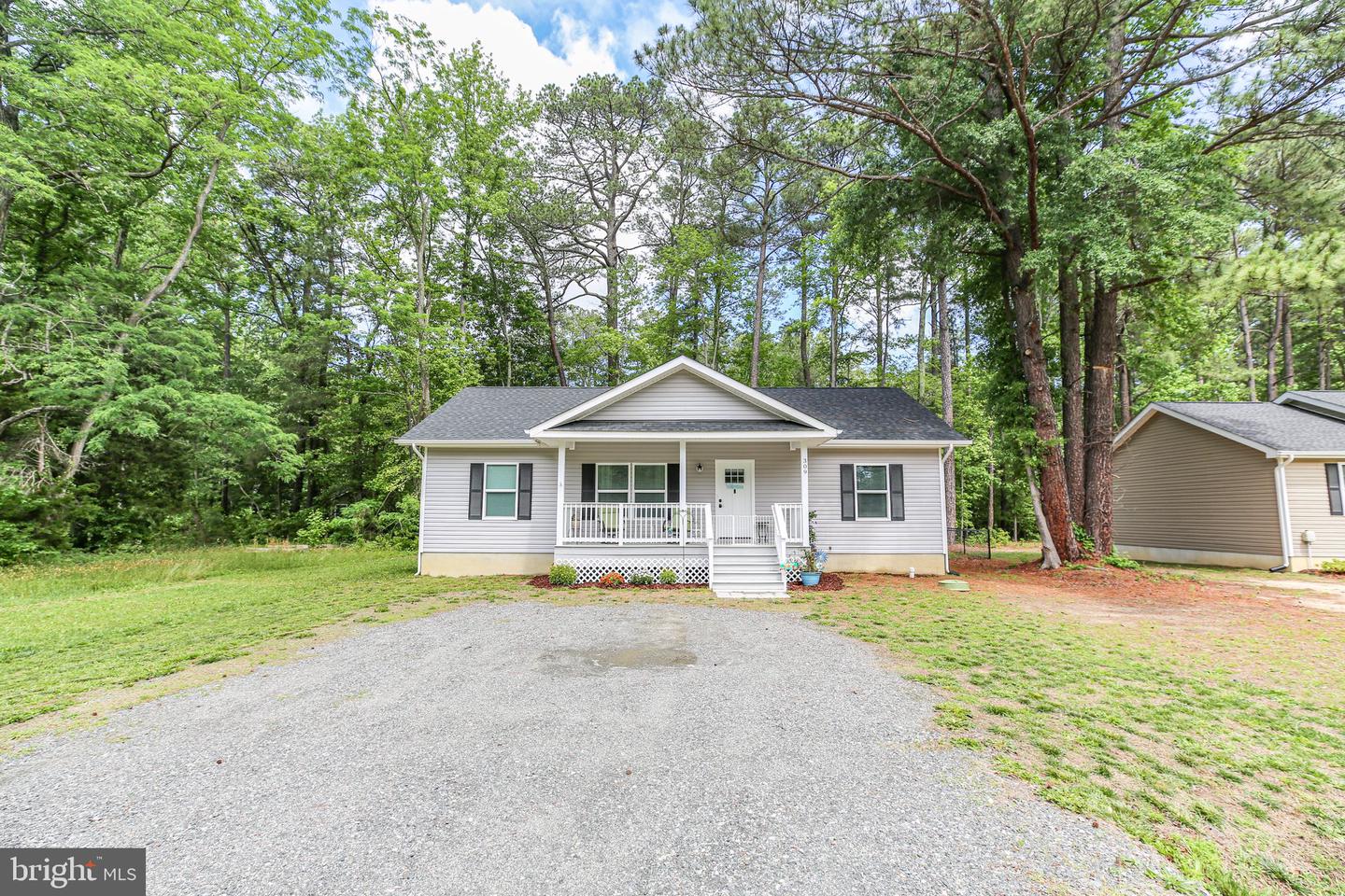 309 NORTH GLEBE RD, MONTROSS, Virginia 22520, 3 Bedrooms Bedrooms, ,2 BathroomsBathrooms,Residential,For sale,309 NORTH GLEBE RD,VAWE2008898 MLS # VAWE2008898