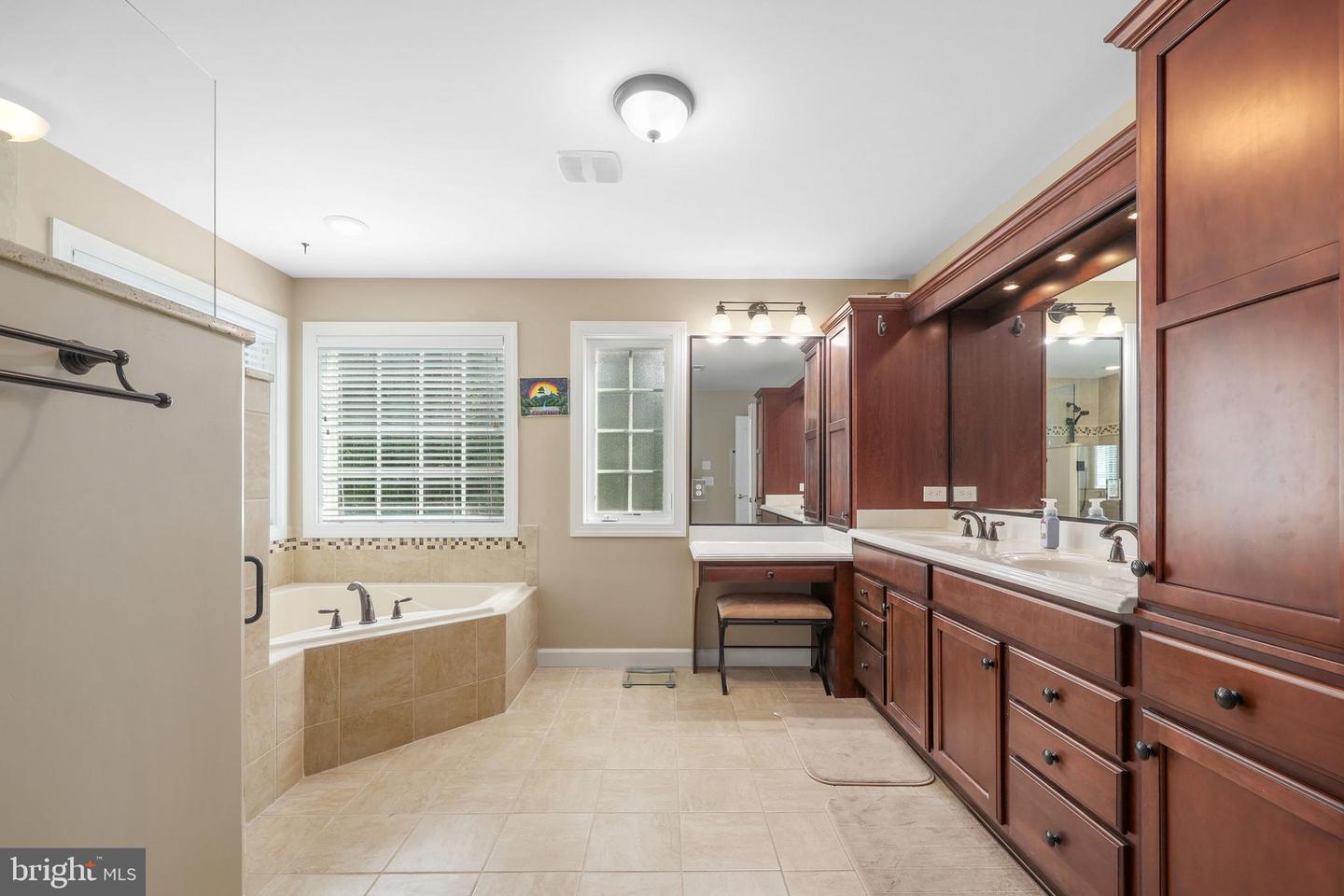 1 ROLLING BROOKE CT, STAFFORD, Virginia 22554, 6 Bedrooms Bedrooms, ,4 BathroomsBathrooms,Residential,For sale,1 ROLLING BROOKE CT,VAST2038858 MLS # VAST2038858