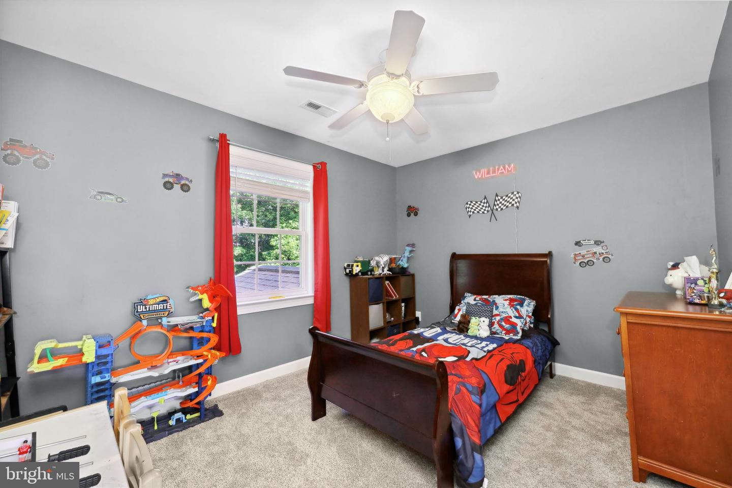 1 ROLLING BROOKE CT, STAFFORD, Virginia 22554, 6 Bedrooms Bedrooms, ,4 BathroomsBathrooms,Residential,For sale,1 ROLLING BROOKE CT,VAST2038858 MLS # VAST2038858