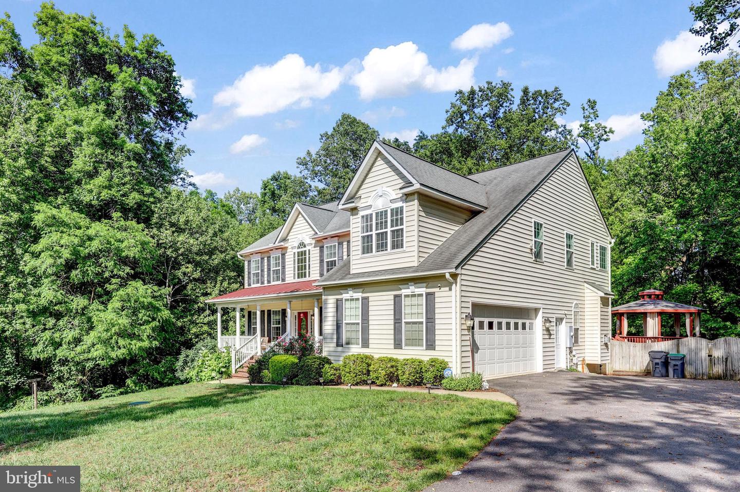 1 ROLLING BROOKE CT, STAFFORD, Virginia 22554, 6 Bedrooms Bedrooms, ,4 BathroomsBathrooms,Residential,For sale,1 ROLLING BROOKE CT,VAST2038858 MLS # VAST2038858