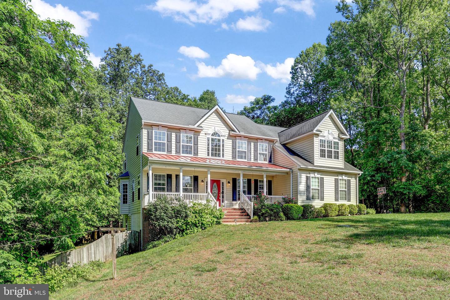 1 ROLLING BROOKE CT, STAFFORD, Virginia 22554, 6 Bedrooms Bedrooms, ,4 BathroomsBathrooms,Residential,For sale,1 ROLLING BROOKE CT,VAST2038858 MLS # VAST2038858