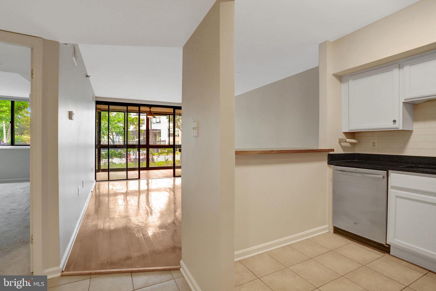 1001 N RANDOLPH ST #109, ARLINGTON, Virginia 22201, 1 Bedroom Bedrooms, ,1 BathroomBathrooms,Residential,For sale,1001 N RANDOLPH ST #109,VAAR2057498 MLS # VAAR2057498