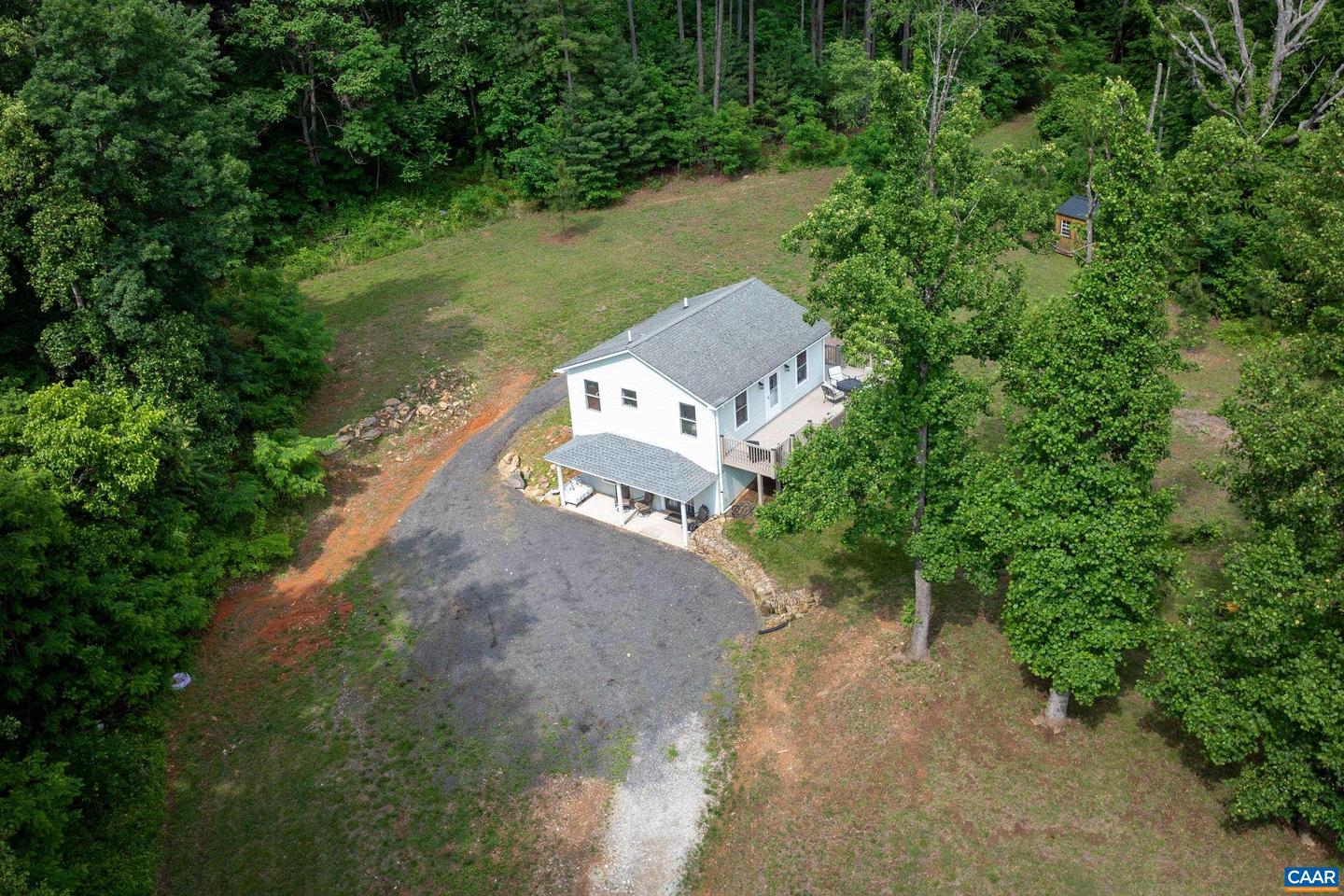 686 SNOW MOUNTAIN RD, STANARDSVILLE, Virginia 22973, 3 Bedrooms Bedrooms, ,2 BathroomsBathrooms,Residential,For sale,686 SNOW MOUNTAIN RD,664561 MLS # 664561