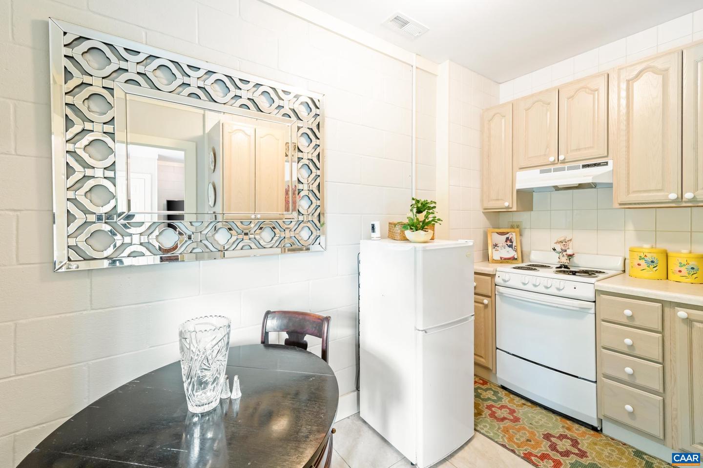 686 SNOW MOUNTAIN RD, STANARDSVILLE, Virginia 22973, 3 Bedrooms Bedrooms, ,2 BathroomsBathrooms,Residential,For sale,686 SNOW MOUNTAIN RD,664561 MLS # 664561