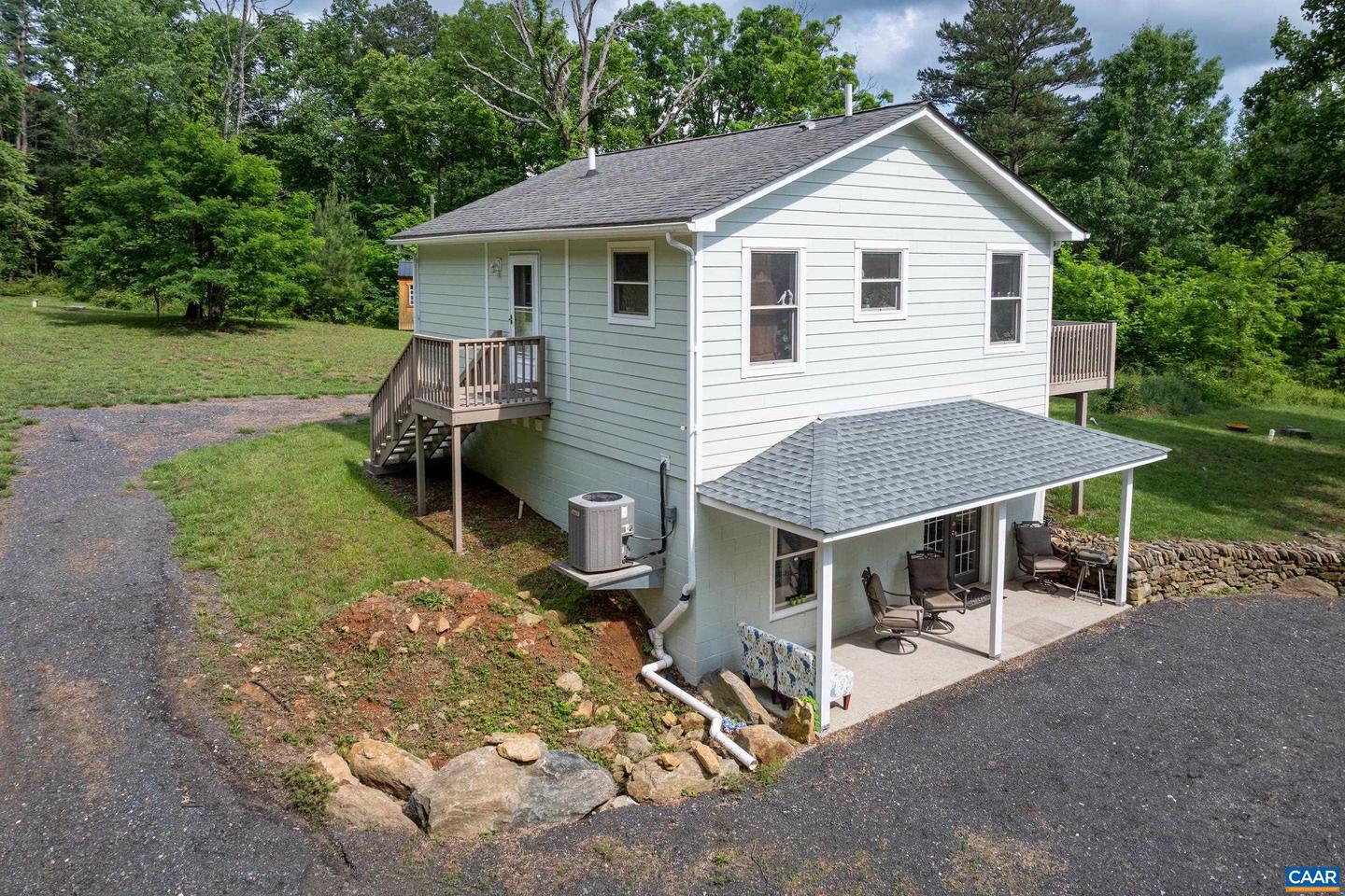 686 SNOW MOUNTAIN RD, STANARDSVILLE, Virginia 22973, 3 Bedrooms Bedrooms, ,2 BathroomsBathrooms,Residential,For sale,686 SNOW MOUNTAIN RD,664561 MLS # 664561
