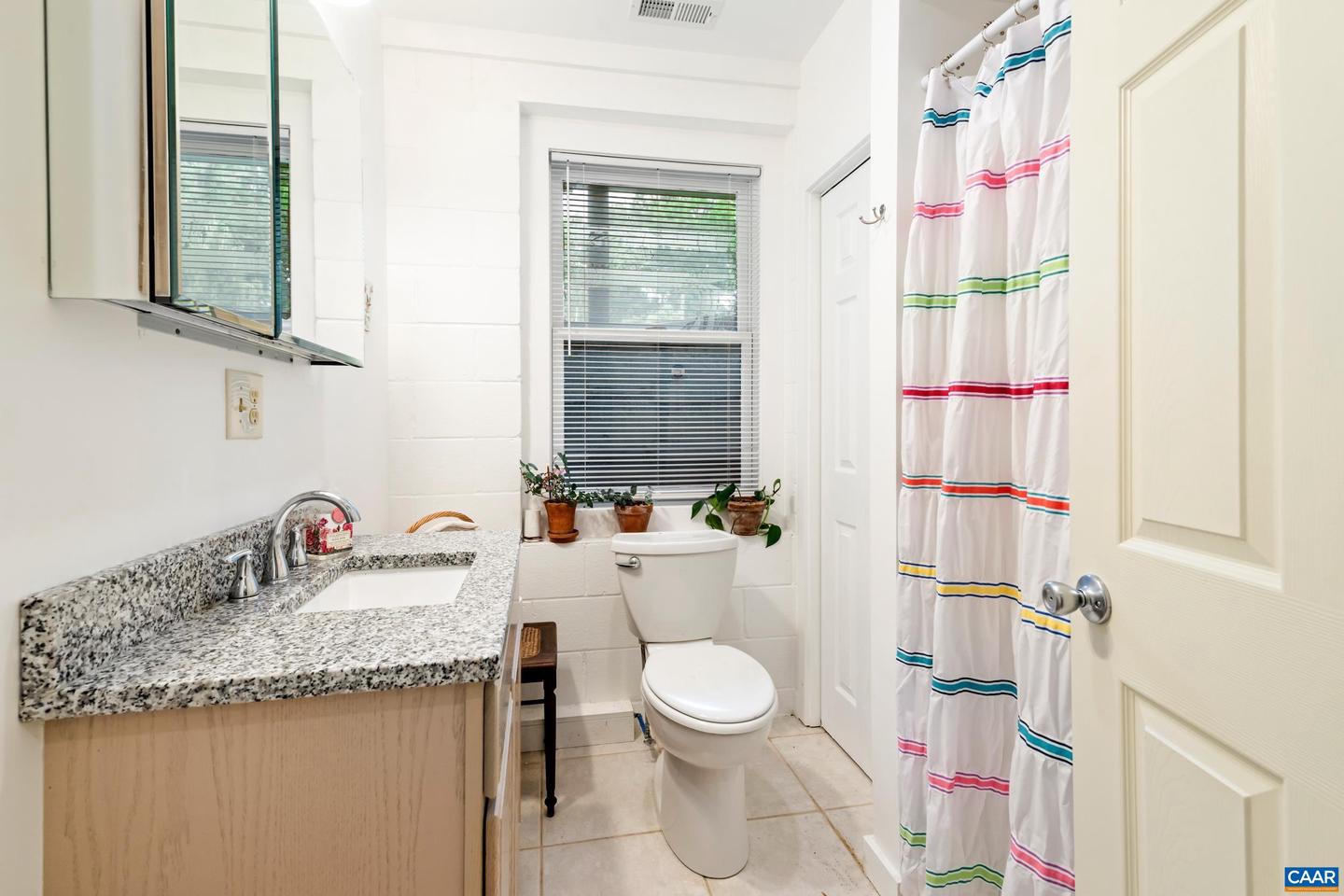 686 SNOW MOUNTAIN RD, STANARDSVILLE, Virginia 22973, 3 Bedrooms Bedrooms, ,2 BathroomsBathrooms,Residential,For sale,686 SNOW MOUNTAIN RD,664561 MLS # 664561