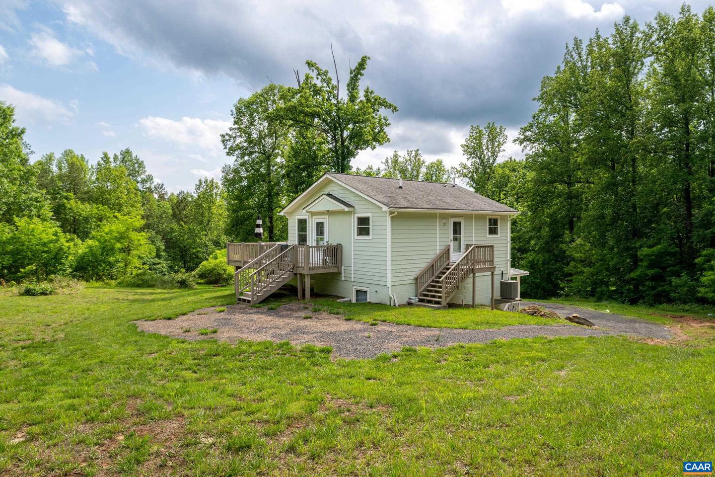 686 SNOW MOUNTAIN RD, STANARDSVILLE, Virginia 22973, 3 Bedrooms Bedrooms, ,2 BathroomsBathrooms,Residential,For sale,686 SNOW MOUNTAIN RD,664561 MLS # 664561