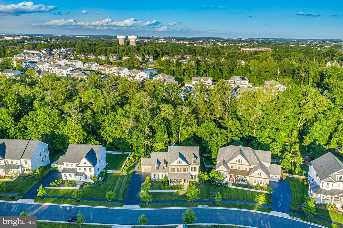 41223 CHATHAM GREEN CIR, ALDIE, Virginia 20105, 5 Bedrooms Bedrooms, ,4 BathroomsBathrooms,Residential,For sale,41223 CHATHAM GREEN CIR,VALO2096526 MLS # VALO2096526