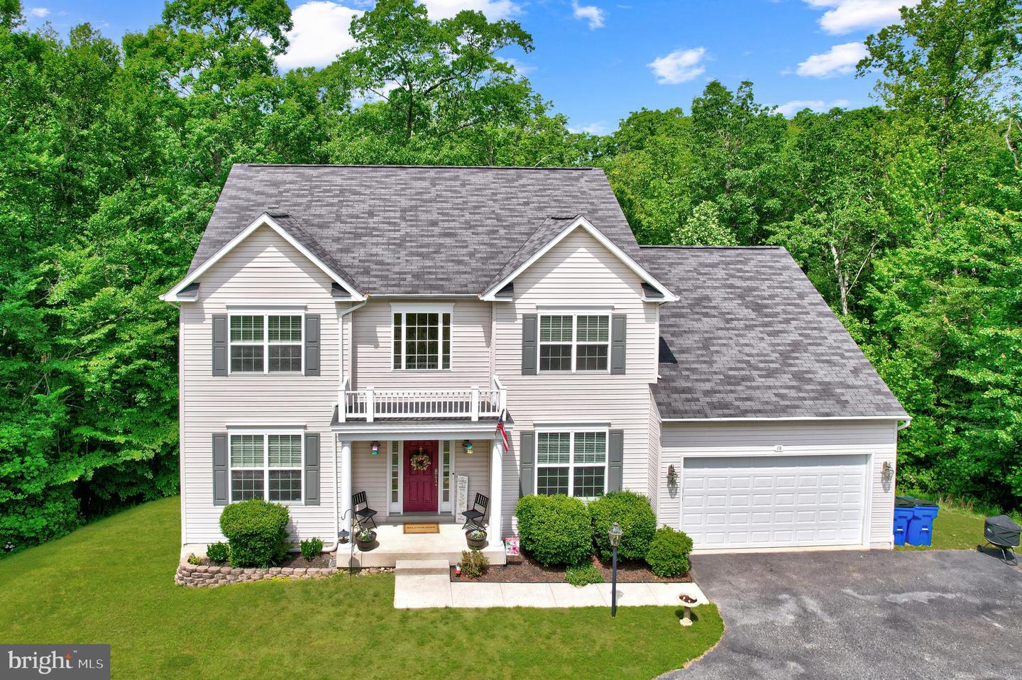 18 BLOSSOM TREE CT, STAFFORD, Virginia 22554, 5 Bedrooms Bedrooms, ,3 BathroomsBathrooms,Residential,For sale,18 BLOSSOM TREE CT,VAST2038874 MLS # VAST2038874