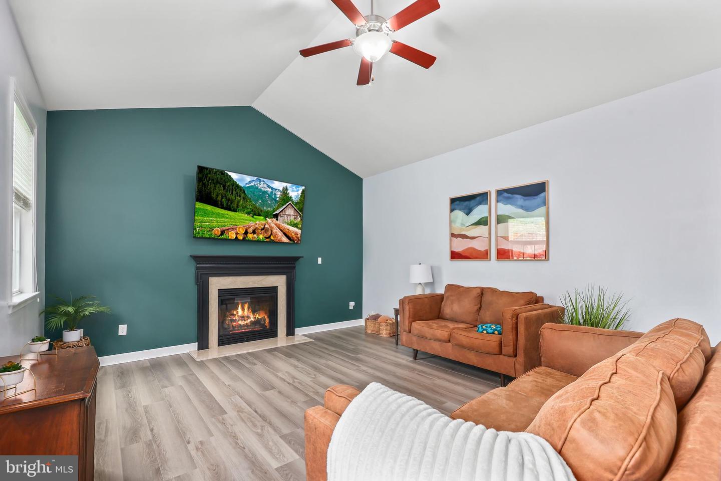 18 BLOSSOM TREE CT, STAFFORD, Virginia 22554, 5 Bedrooms Bedrooms, ,3 BathroomsBathrooms,Residential,For sale,18 BLOSSOM TREE CT,VAST2038874 MLS # VAST2038874
