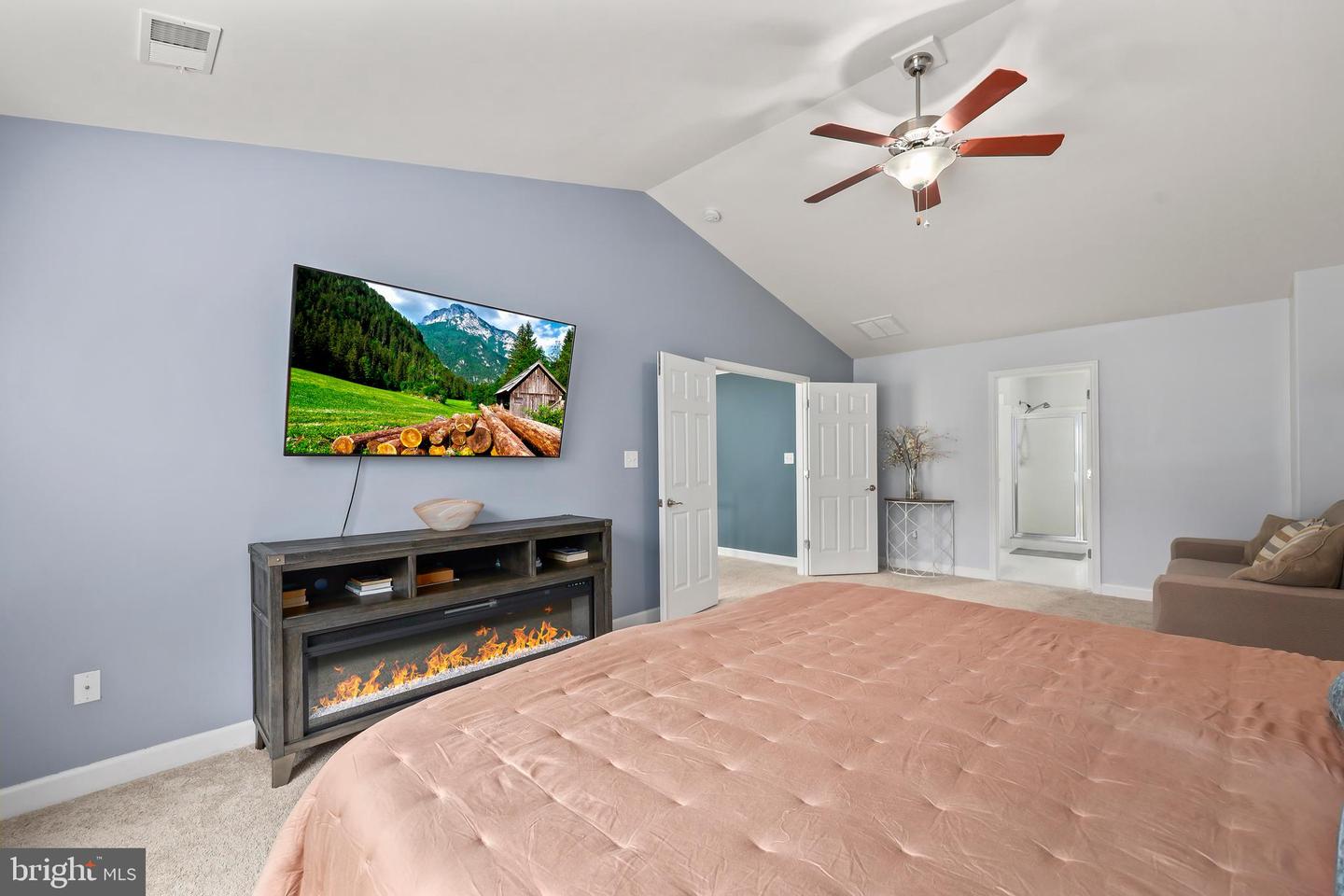 18 BLOSSOM TREE CT, STAFFORD, Virginia 22554, 5 Bedrooms Bedrooms, ,3 BathroomsBathrooms,Residential,For sale,18 BLOSSOM TREE CT,VAST2038874 MLS # VAST2038874