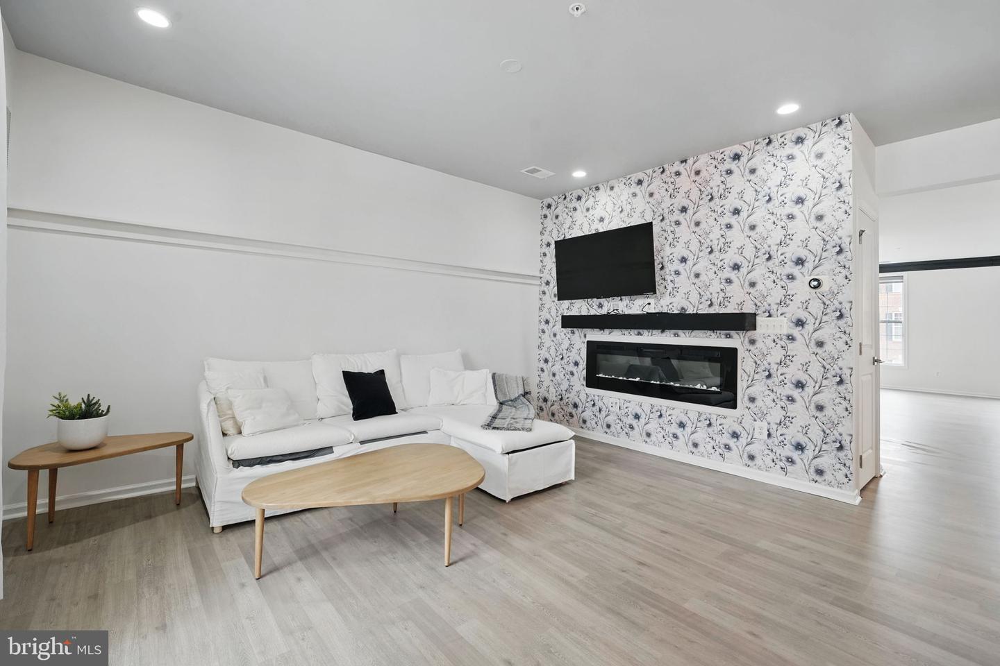 23465 BELVOIR WOODS TER, ASHBURN, Virginia 20148, 3 Bedrooms Bedrooms, ,2 BathroomsBathrooms,Residential,For sale,23465 BELVOIR WOODS TER,VALO2096546 MLS # VALO2096546