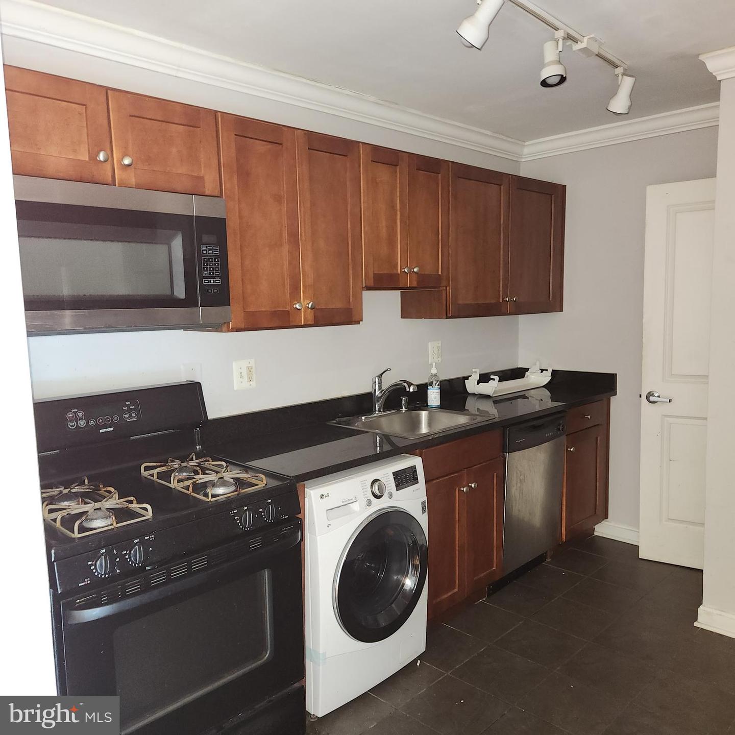 3105 NAYLOR RD SE #302, WASHINGTON, District Of Columbia 20020, 2 Bedrooms Bedrooms, ,1 BathroomBathrooms,Residential,For sale,3105 NAYLOR RD SE #302,DCDC2200712 MLS # DCDC2200712