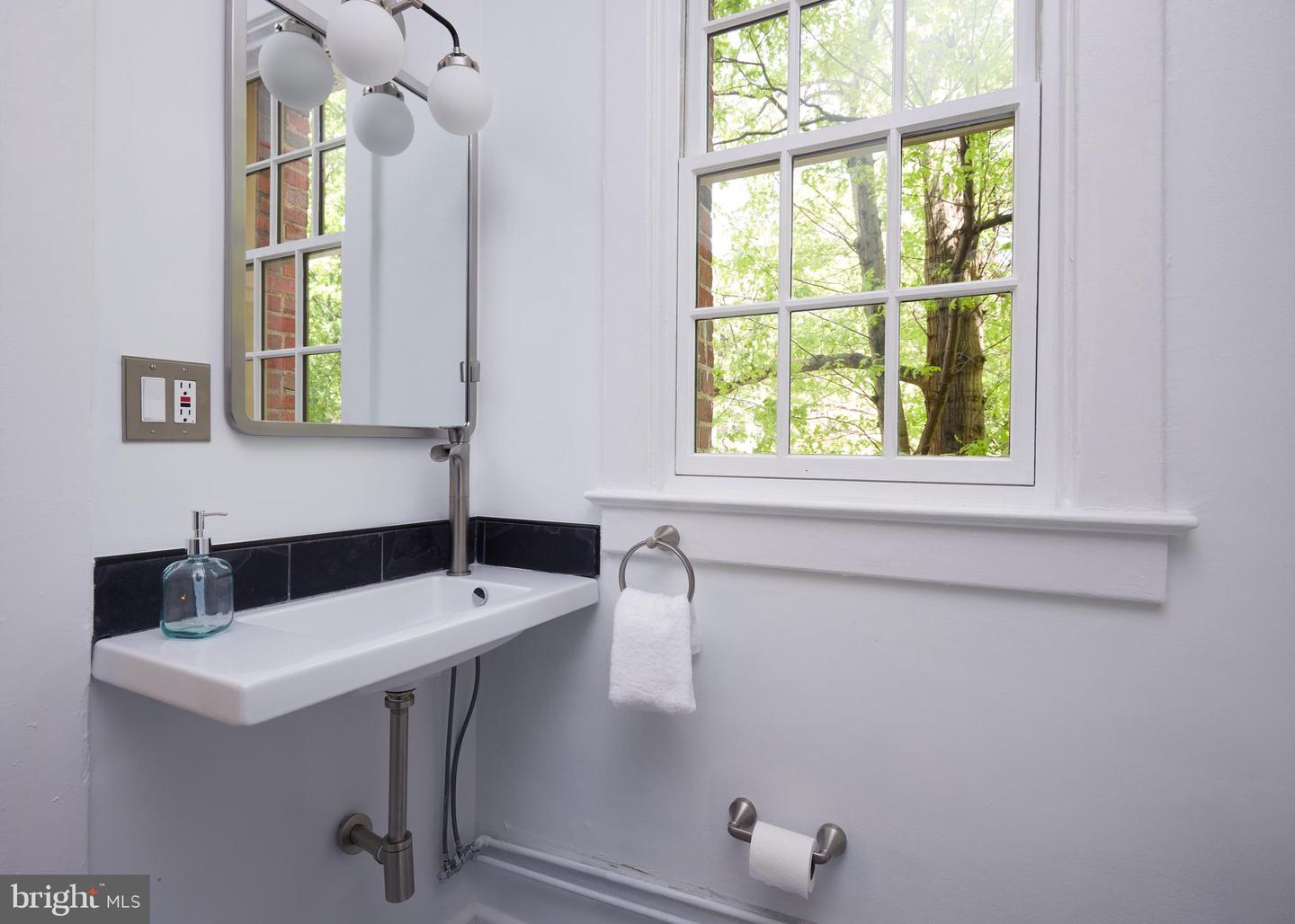 1705 LANIER PL NW #107, WASHINGTON, District Of Columbia 20009, 1 Bedroom Bedrooms, ,1 BathroomBathrooms,Residential,For sale,1705 LANIER PL NW #107,DCDC2200722 MLS # DCDC2200722
