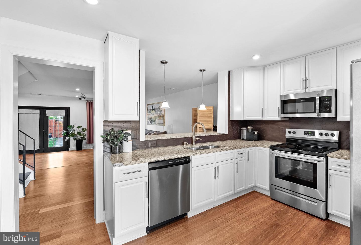 7524 PURDUE CT, MANASSAS, Virginia 20109, 3 Bedrooms Bedrooms, ,2 BathroomsBathrooms,Residential,For sale,7524 PURDUE CT,VAPW2094720 MLS # VAPW2094720