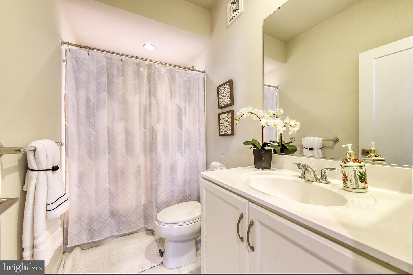43185 MONGOLD SQ, ASHBURN, Virginia 20148, 3 Bedrooms Bedrooms, ,2 BathroomsBathrooms,Residential,For sale,43185 MONGOLD SQ,VALO2096566 MLS # VALO2096566