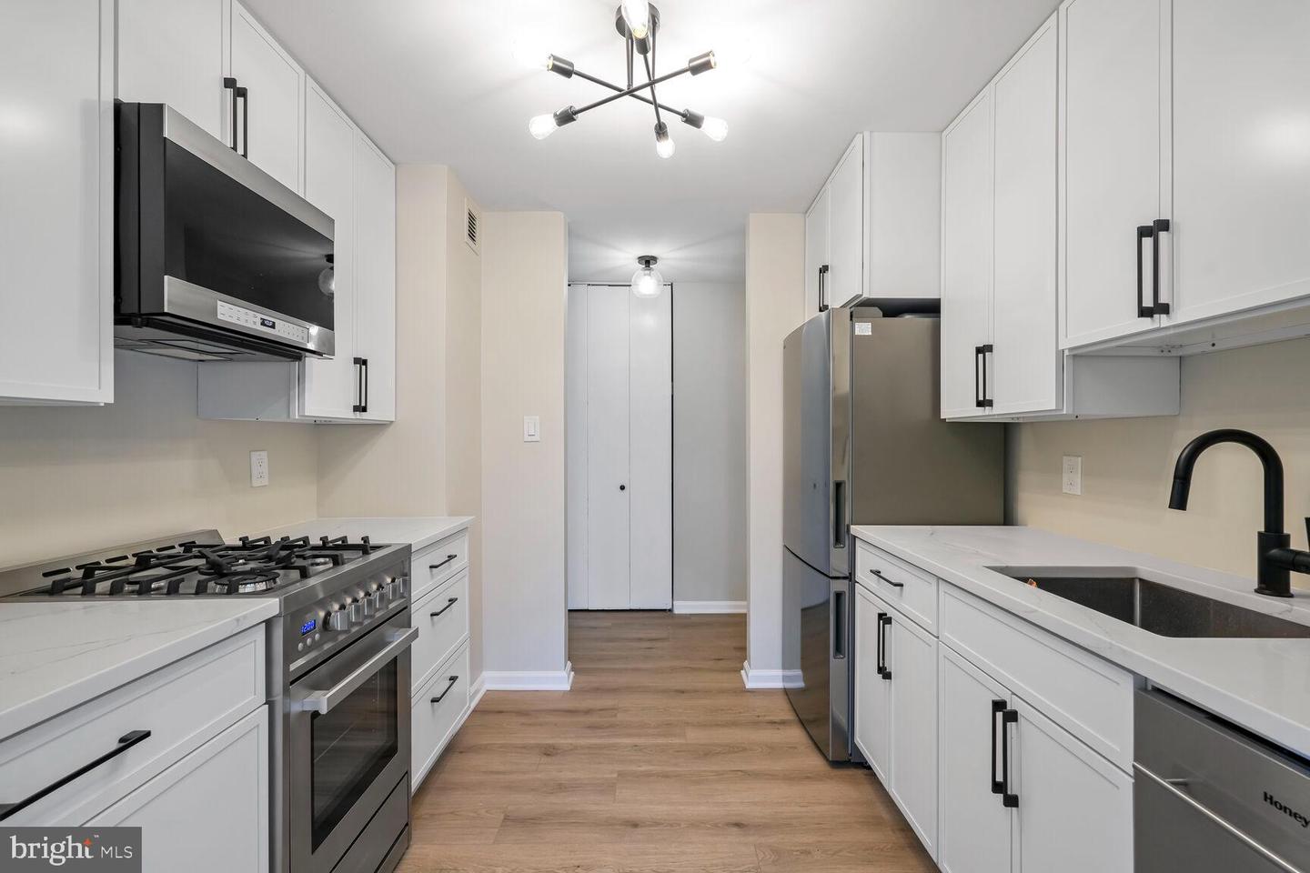 4520 KING ST #609, ALEXANDRIA, Virginia 22302, 1 Bedroom Bedrooms, ,1 BathroomBathrooms,Residential,For sale,4520 KING ST #609,VAAX2045378 MLS # VAAX2045378