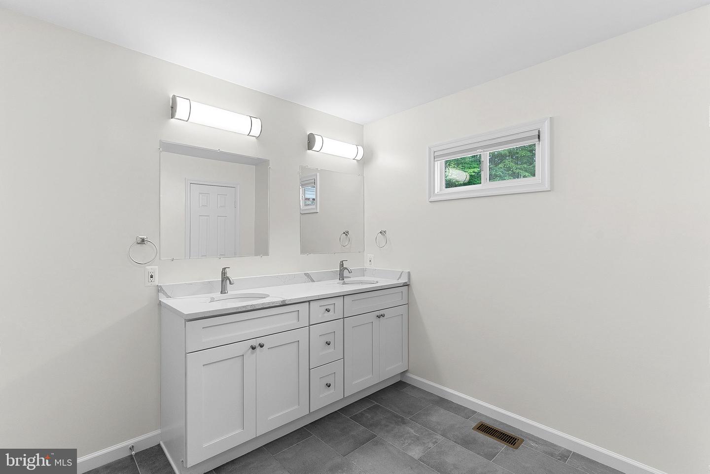 1967 COURTHOUSE RD, STAFFORD, Virginia 22554, 5 Bedrooms Bedrooms, ,3 BathroomsBathrooms,Residential,For sale,1967 COURTHOUSE RD,VAST2038884 MLS # VAST2038884