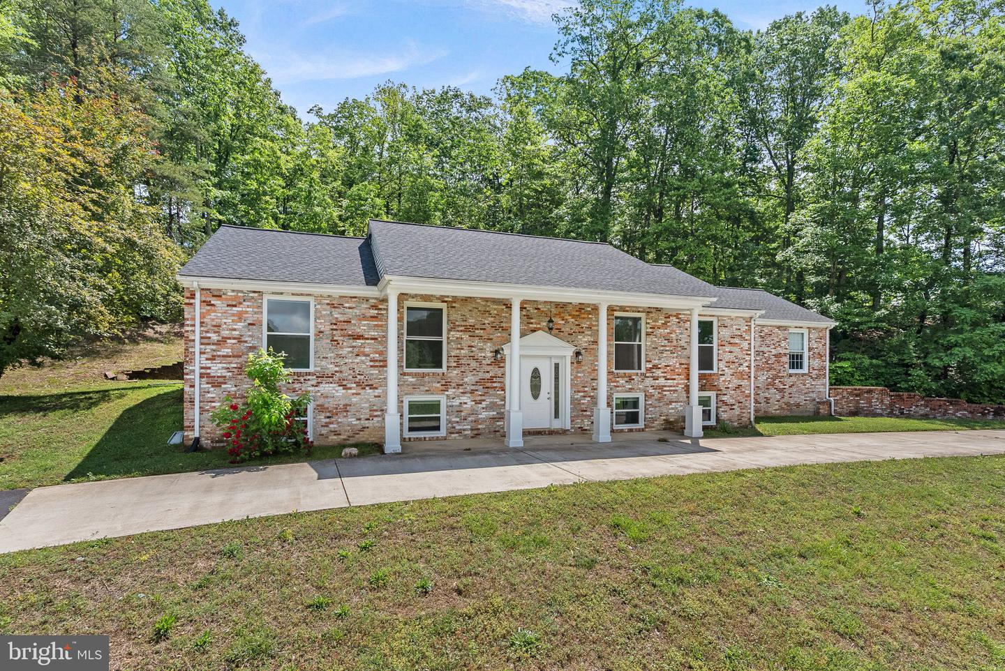 1967 COURTHOUSE RD, STAFFORD, Virginia 22554, 5 Bedrooms Bedrooms, ,3 BathroomsBathrooms,Residential,For sale,1967 COURTHOUSE RD,VAST2038884 MLS # VAST2038884
