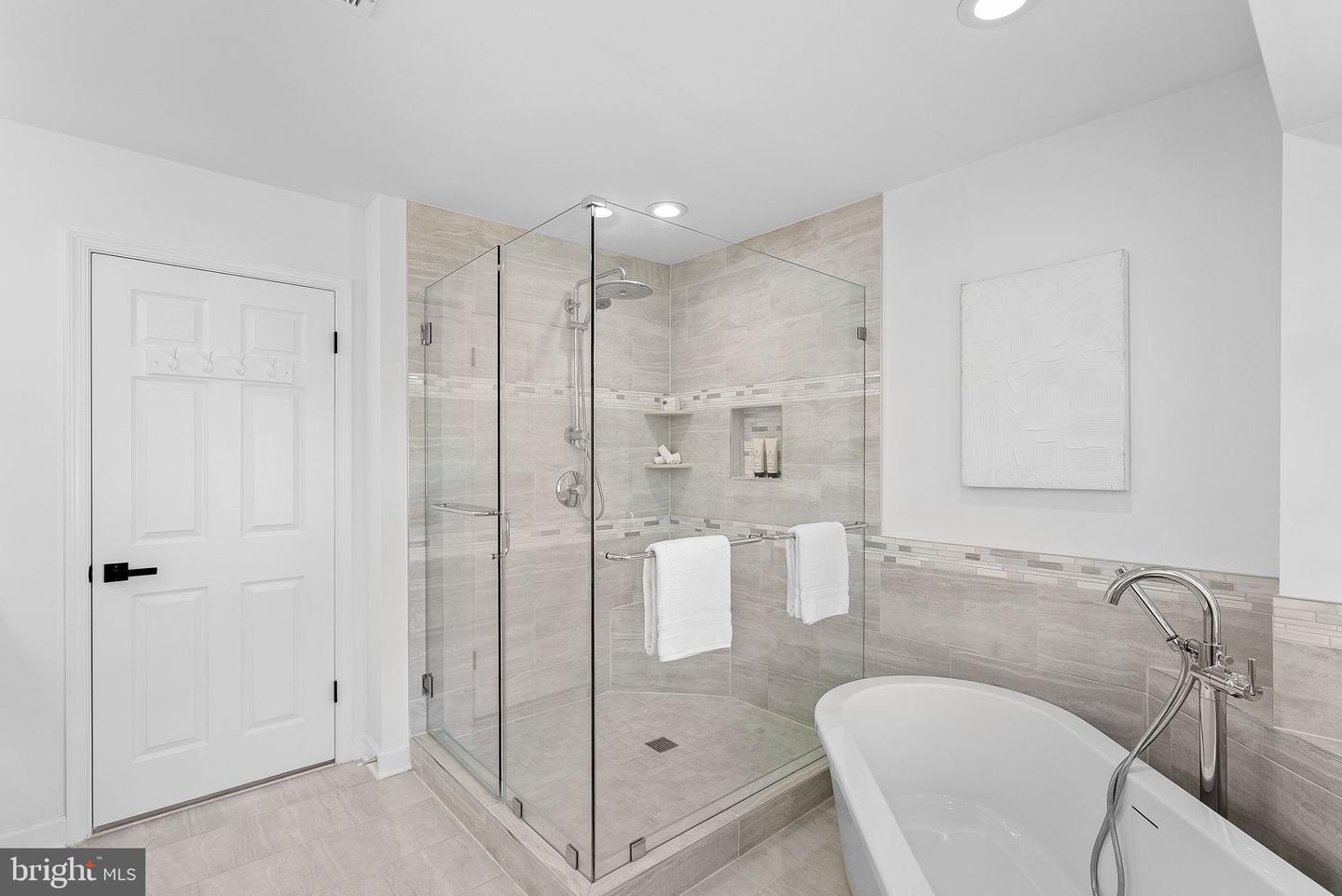 2619 STONE MOUNTAIN CT, HERNDON, Virginia 20170, 4 Bedrooms Bedrooms, ,3 BathroomsBathrooms,Residential,For sale,2619 STONE MOUNTAIN CT,VAFX2241080 MLS # VAFX2241080