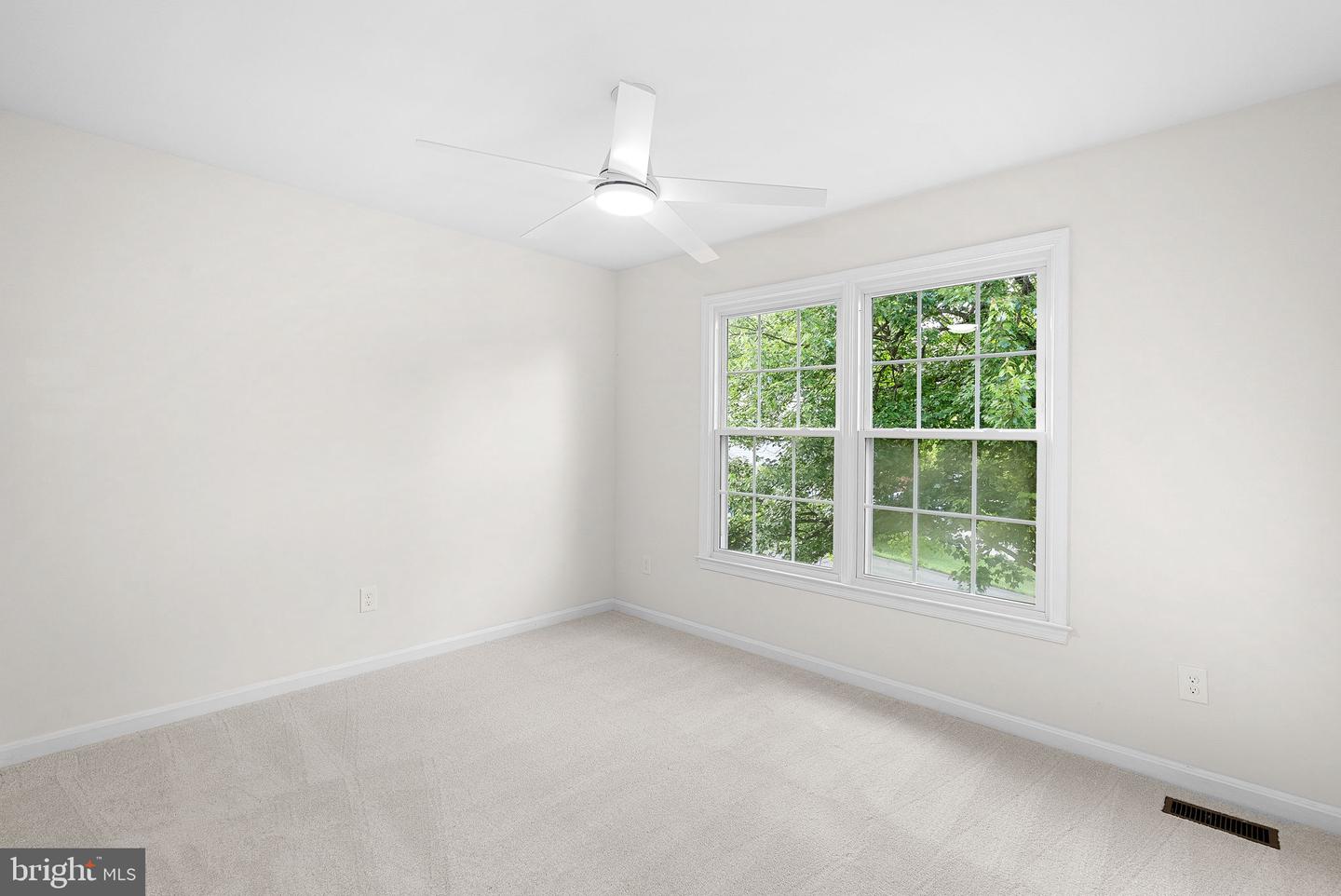 2619 STONE MOUNTAIN CT, HERNDON, Virginia 20170, 4 Bedrooms Bedrooms, ,3 BathroomsBathrooms,Residential,For sale,2619 STONE MOUNTAIN CT,VAFX2241080 MLS # VAFX2241080