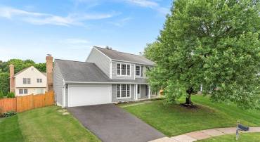 2619 STONE MOUNTAIN CT, HERNDON, Virginia 20170, 4 Bedrooms Bedrooms, ,3 BathroomsBathrooms,Residential,For sale,2619 STONE MOUNTAIN CT,VAFX2241080 MLS # VAFX2241080