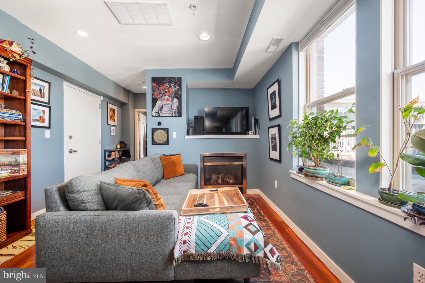 2535 13TH ST NW #403, WASHINGTON, District Of Columbia 20009, 1 Bedroom Bedrooms, ,1 BathroomBathrooms,Residential,For sale,2535 13TH ST NW #403,DCDC2200822 MLS # DCDC2200822