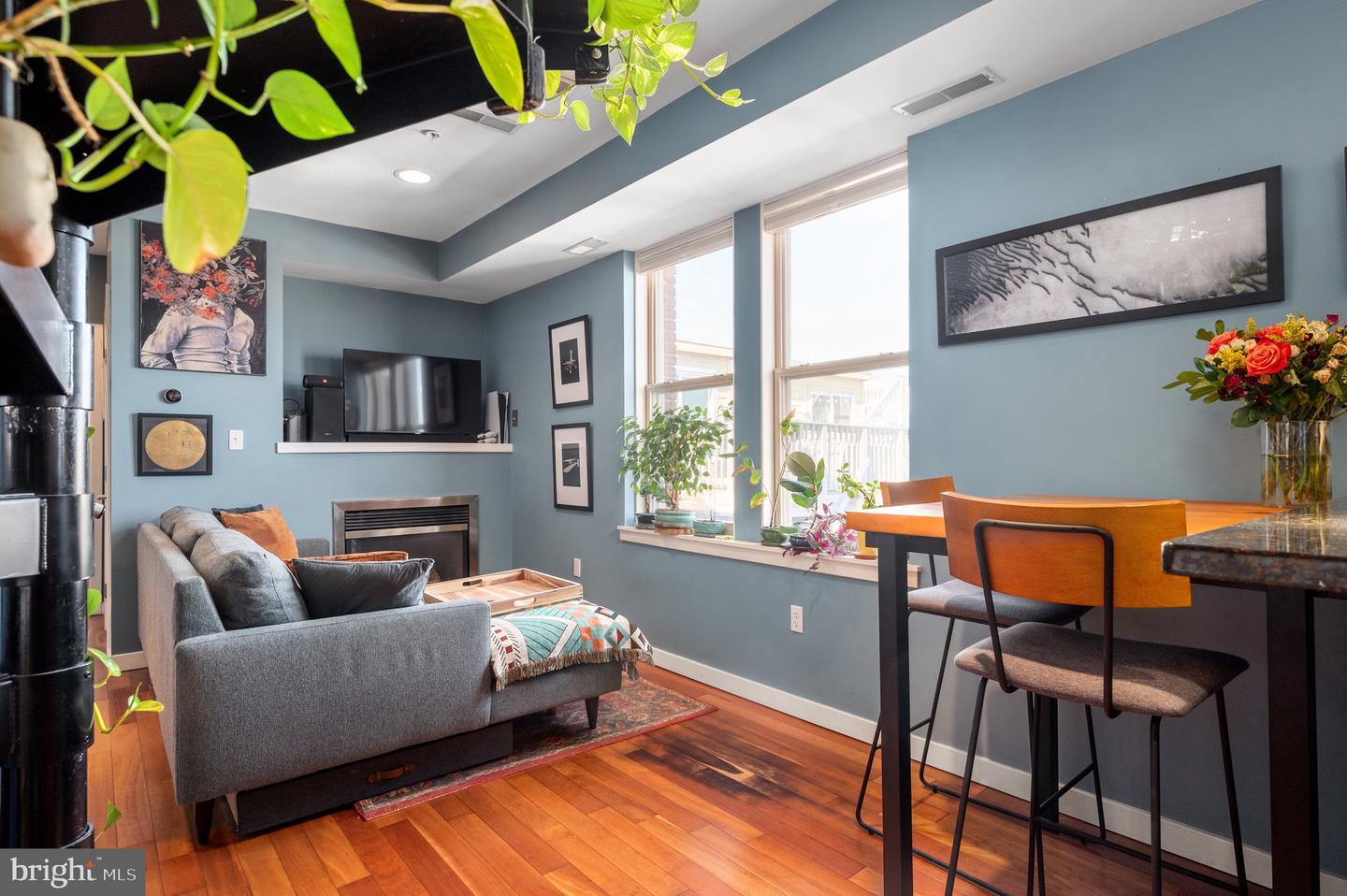 2535 13TH ST NW #403, WASHINGTON, District Of Columbia 20009, 1 Bedroom Bedrooms, ,1 BathroomBathrooms,Residential,For sale,2535 13TH ST NW #403,DCDC2200822 MLS # DCDC2200822