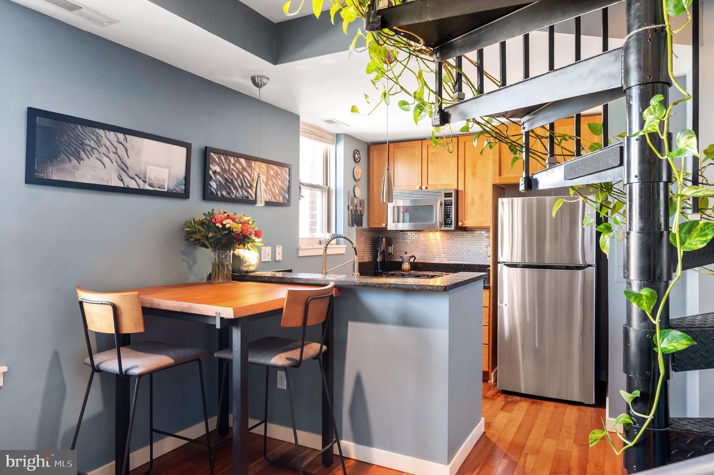 2535 13TH ST NW #403, WASHINGTON, District Of Columbia 20009, 1 Bedroom Bedrooms, ,1 BathroomBathrooms,Residential,For sale,2535 13TH ST NW #403,DCDC2200822 MLS # DCDC2200822