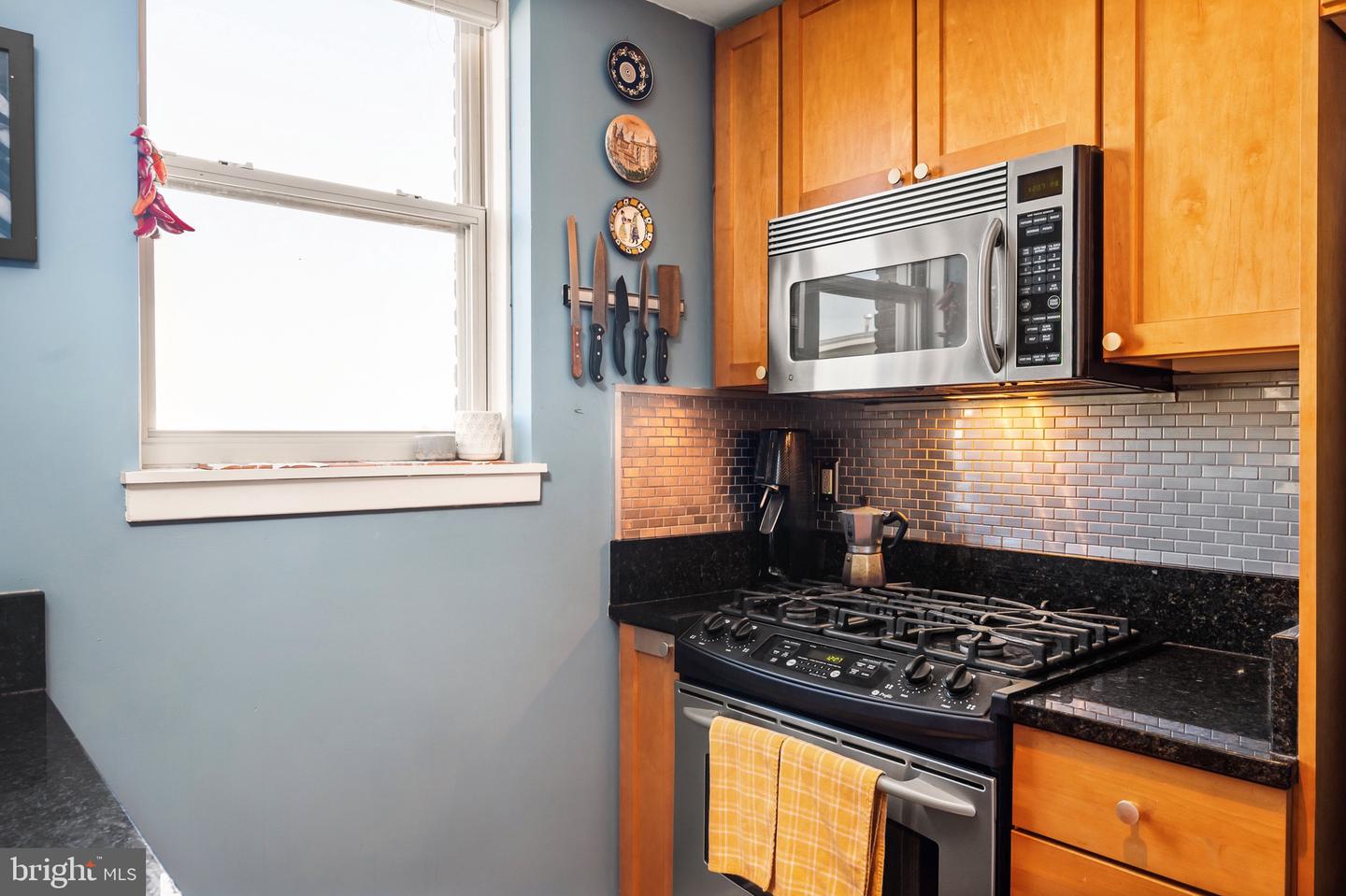 2535 13TH ST NW #403, WASHINGTON, District Of Columbia 20009, 1 Bedroom Bedrooms, ,1 BathroomBathrooms,Residential,For sale,2535 13TH ST NW #403,DCDC2200822 MLS # DCDC2200822