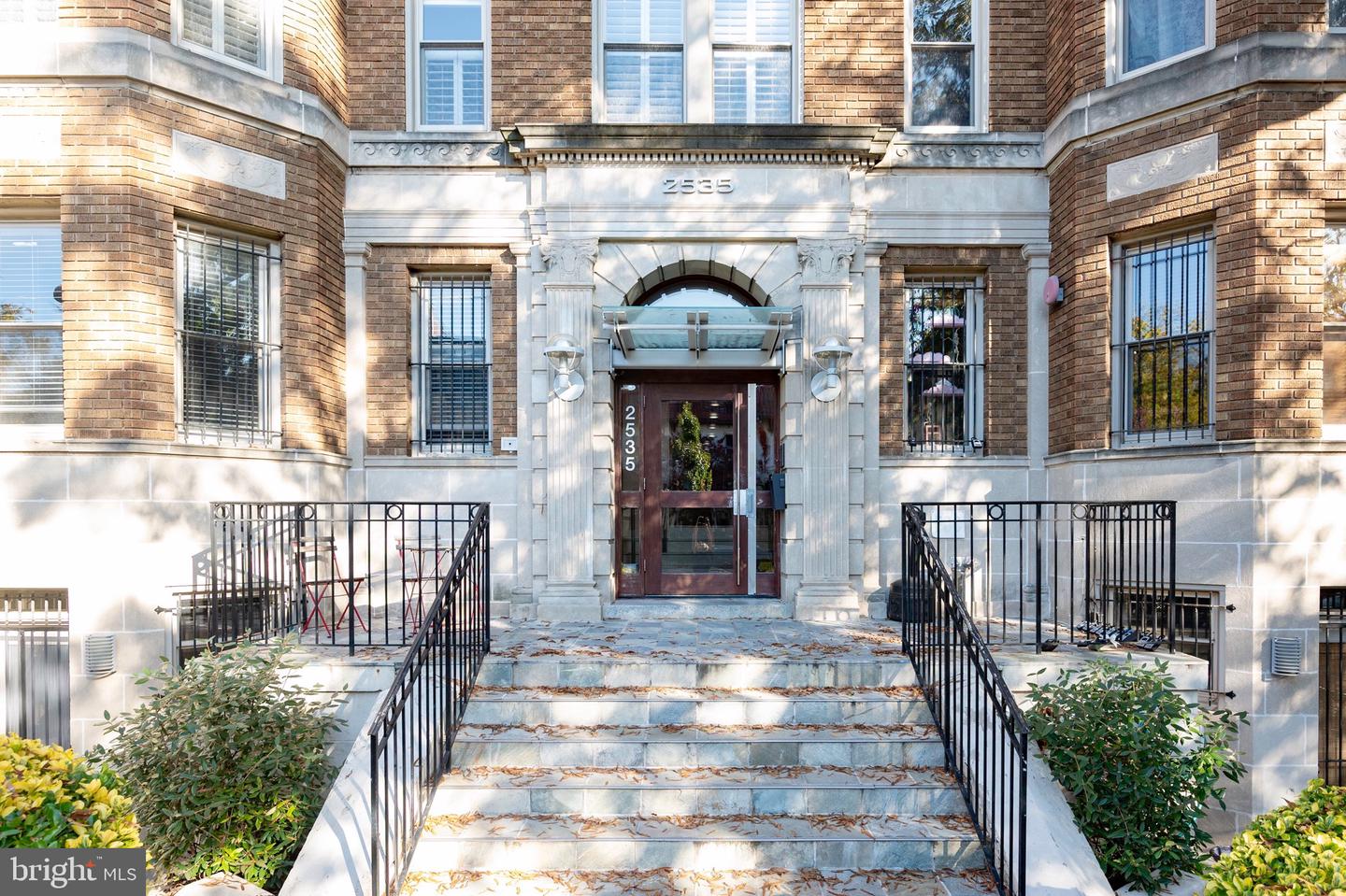 2535 13TH ST NW #403, WASHINGTON, District Of Columbia 20009, 1 Bedroom Bedrooms, ,1 BathroomBathrooms,Residential,For sale,2535 13TH ST NW #403,DCDC2200822 MLS # DCDC2200822