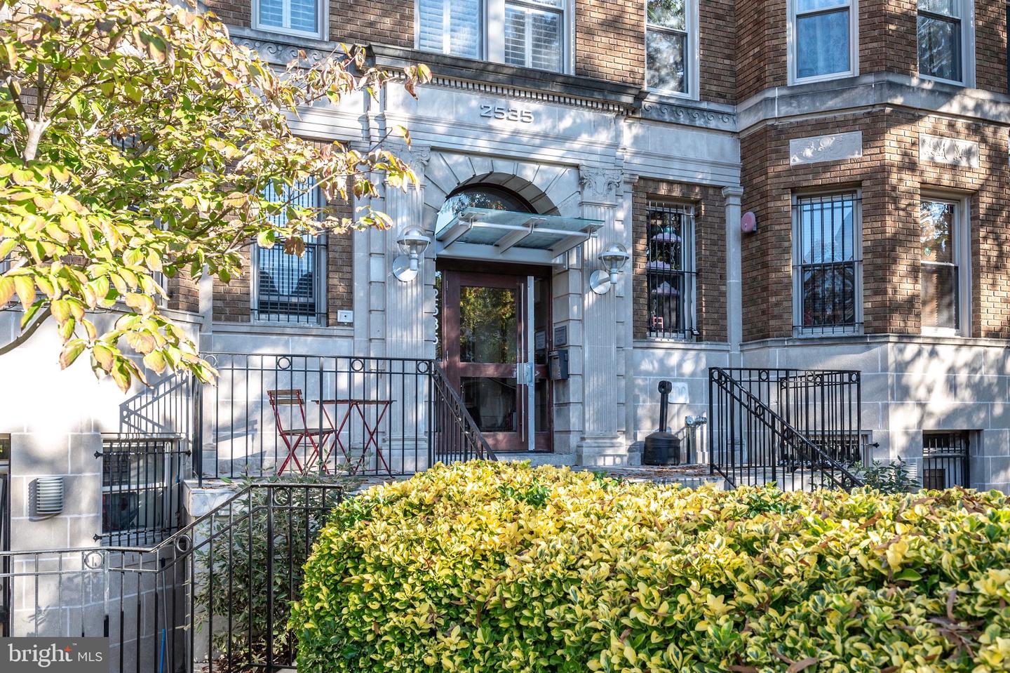 2535 13TH ST NW #403, WASHINGTON, District Of Columbia 20009, 1 Bedroom Bedrooms, ,1 BathroomBathrooms,Residential,For sale,2535 13TH ST NW #403,DCDC2200822 MLS # DCDC2200822