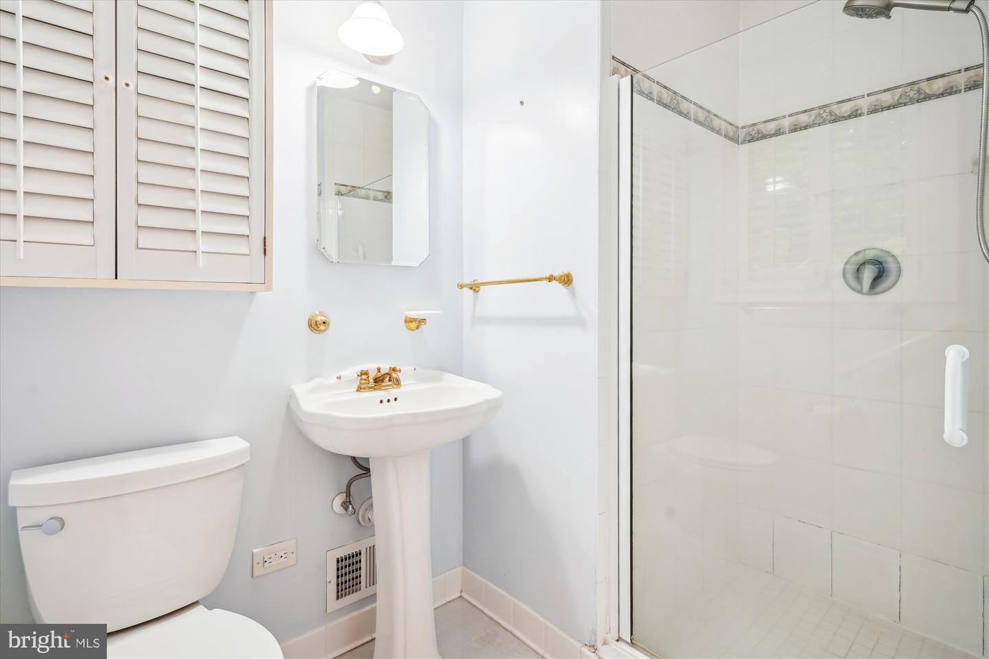 1116 MORNINGSIDE LN, ALEXANDRIA, Virginia 22308, 3 Bedrooms Bedrooms, ,3 BathroomsBathrooms,Residential,For sale,1116 MORNINGSIDE LN,VAFX2241094 MLS # VAFX2241094