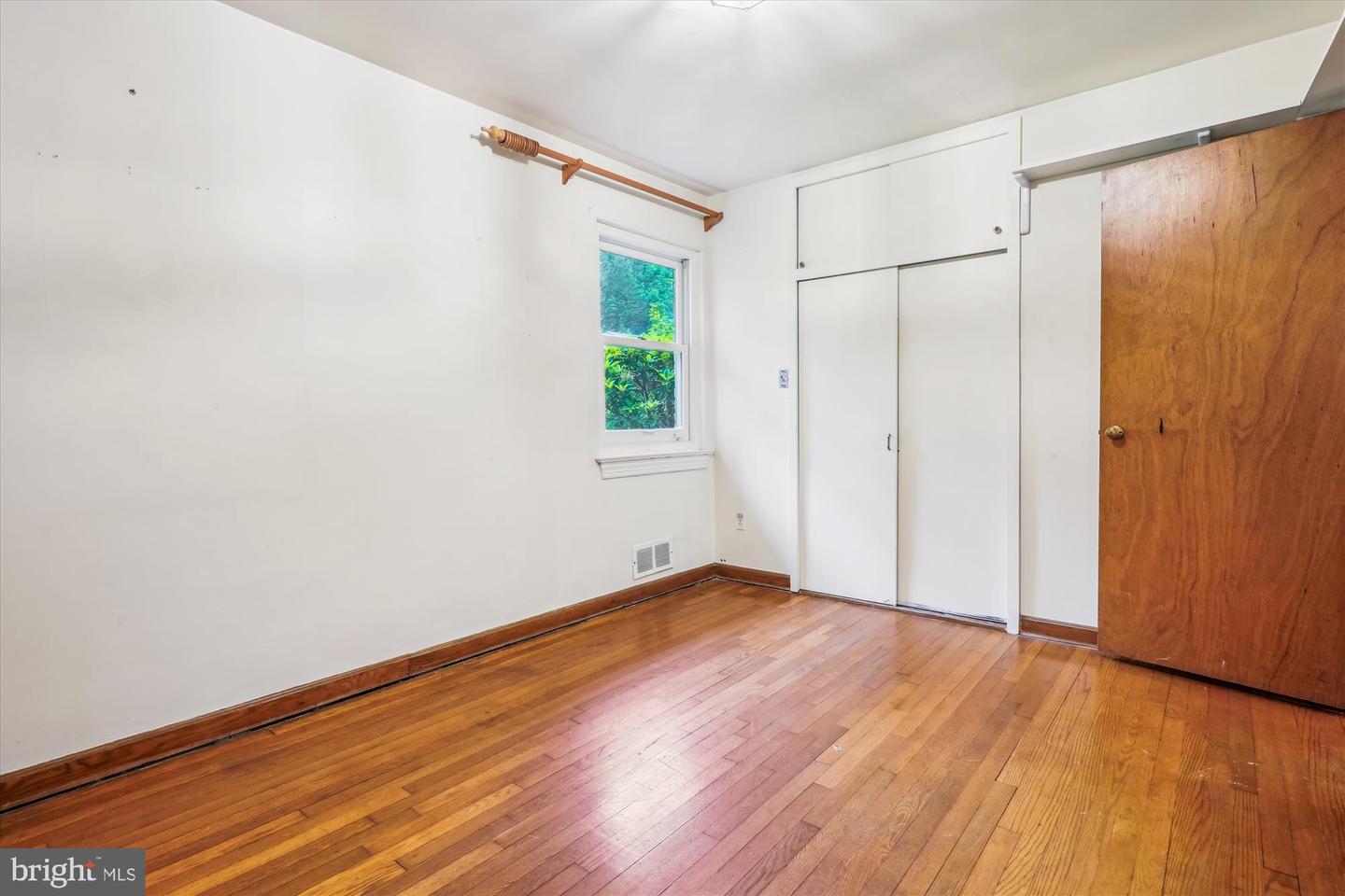 1116 MORNINGSIDE LN, ALEXANDRIA, Virginia 22308, 3 Bedrooms Bedrooms, ,3 BathroomsBathrooms,Residential,For sale,1116 MORNINGSIDE LN,VAFX2241094 MLS # VAFX2241094