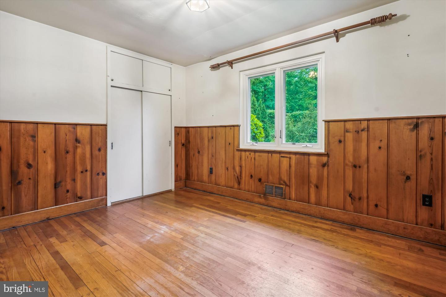 1116 MORNINGSIDE LN, ALEXANDRIA, Virginia 22308, 3 Bedrooms Bedrooms, ,3 BathroomsBathrooms,Residential,For sale,1116 MORNINGSIDE LN,VAFX2241094 MLS # VAFX2241094