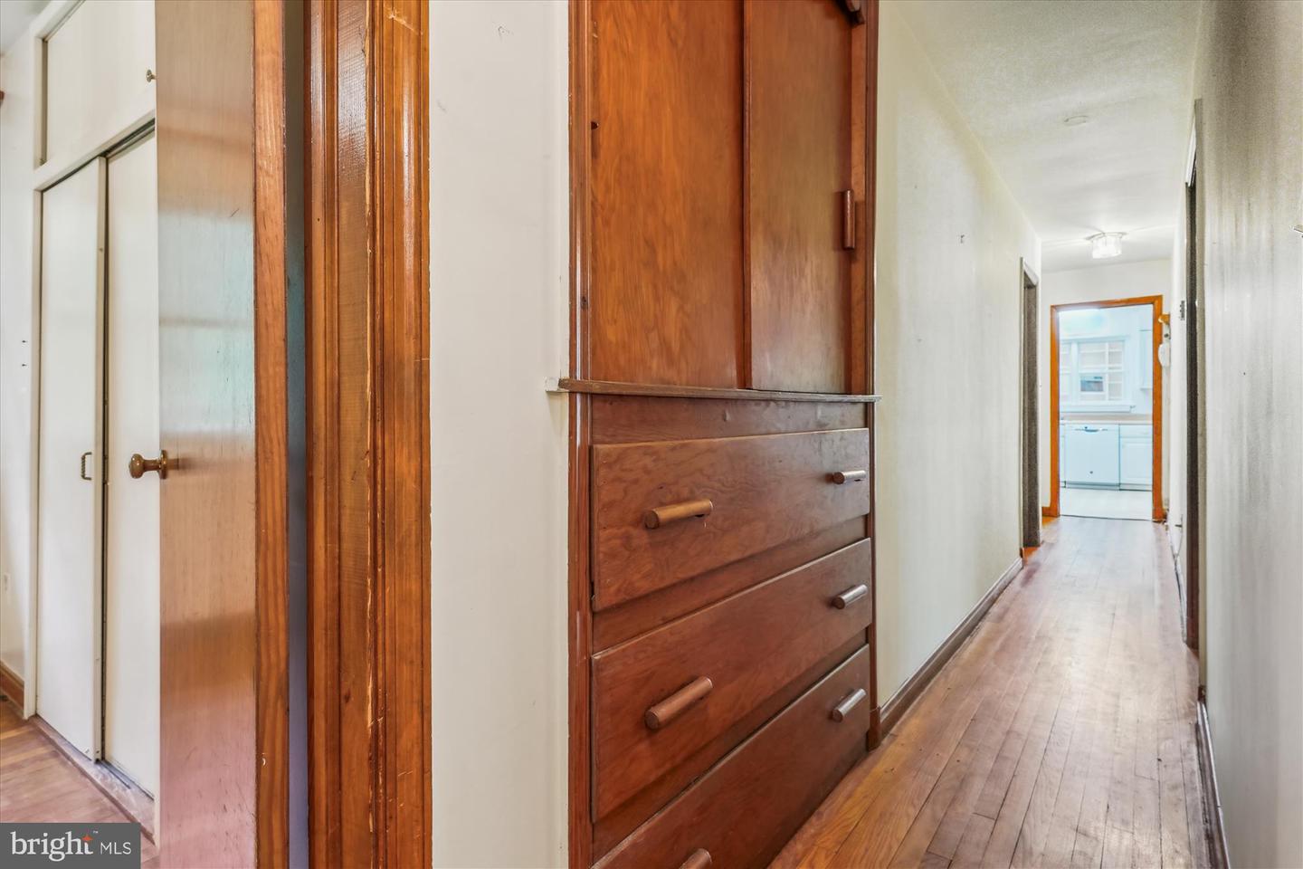 1116 MORNINGSIDE LN, ALEXANDRIA, Virginia 22308, 3 Bedrooms Bedrooms, ,3 BathroomsBathrooms,Residential,For sale,1116 MORNINGSIDE LN,VAFX2241094 MLS # VAFX2241094