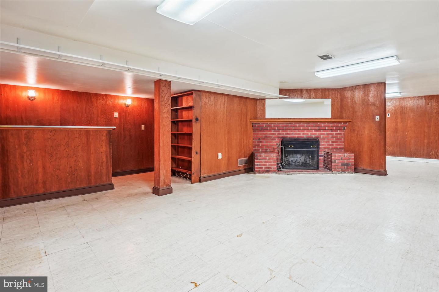 1116 MORNINGSIDE LN, ALEXANDRIA, Virginia 22308, 3 Bedrooms Bedrooms, ,3 BathroomsBathrooms,Residential,For sale,1116 MORNINGSIDE LN,VAFX2241094 MLS # VAFX2241094