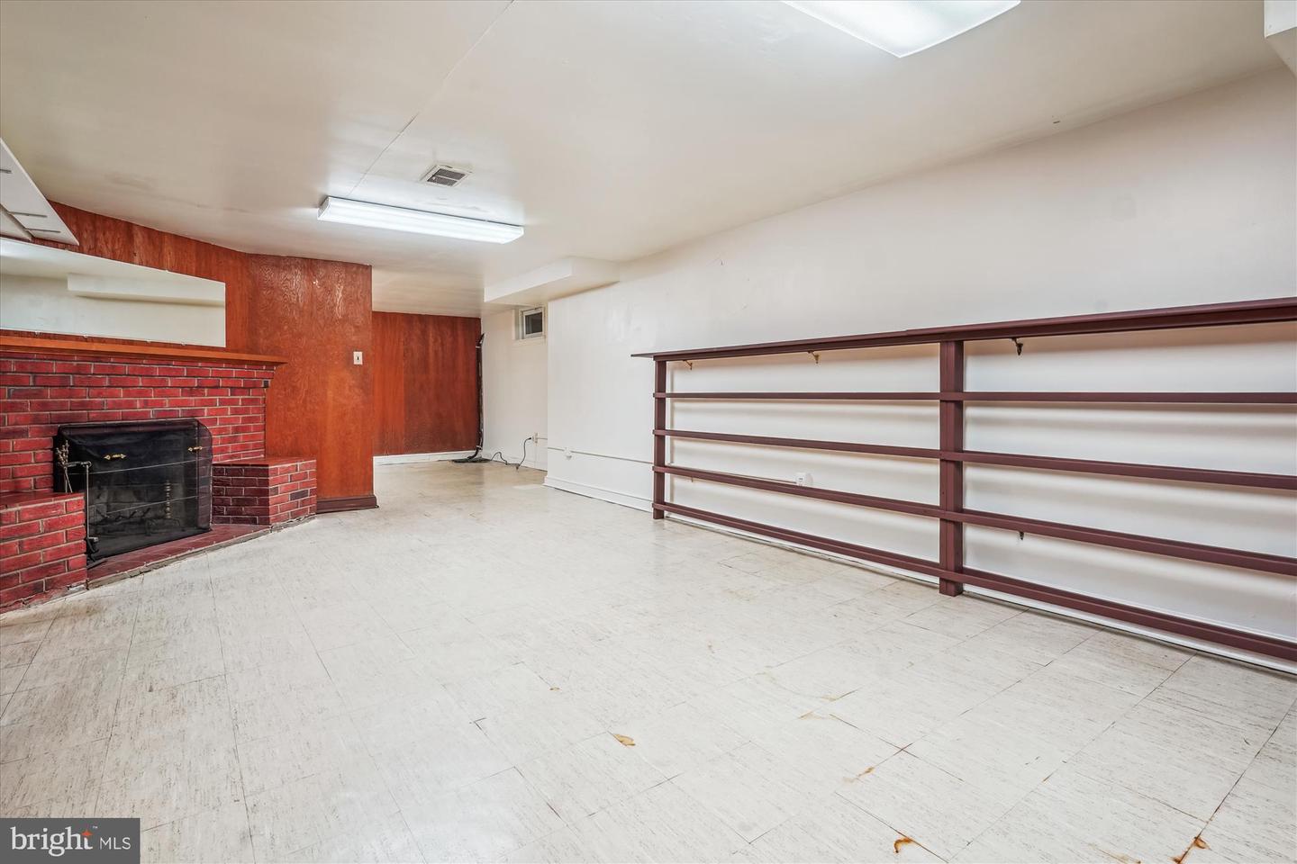 1116 MORNINGSIDE LN, ALEXANDRIA, Virginia 22308, 3 Bedrooms Bedrooms, ,3 BathroomsBathrooms,Residential,For sale,1116 MORNINGSIDE LN,VAFX2241094 MLS # VAFX2241094