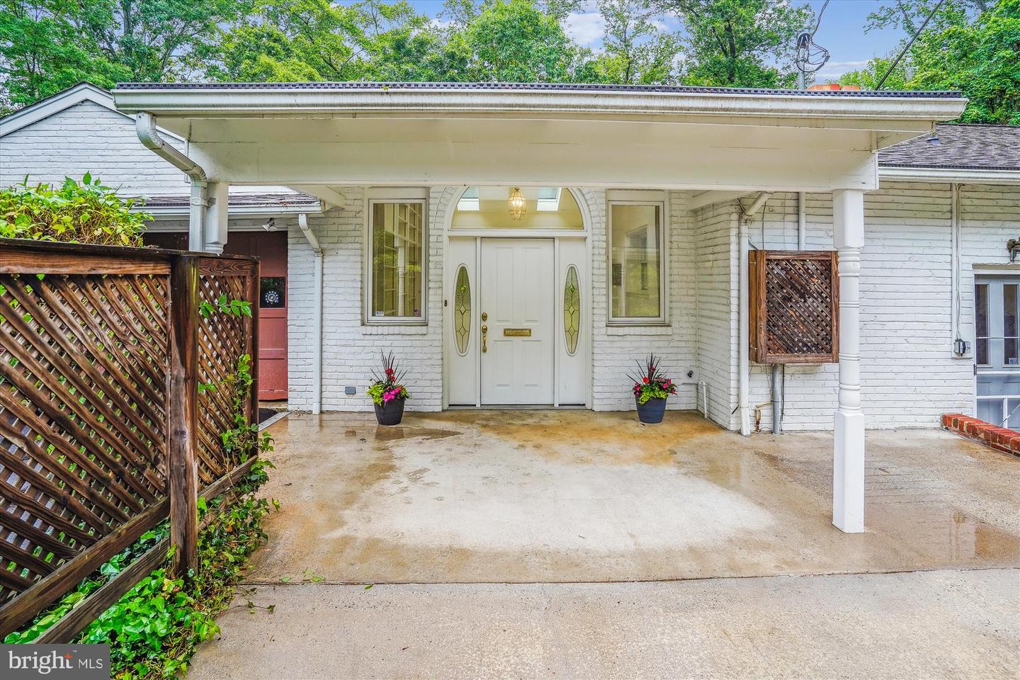 1116 MORNINGSIDE LN, ALEXANDRIA, Virginia 22308, 3 Bedrooms Bedrooms, ,3 BathroomsBathrooms,Residential,For sale,1116 MORNINGSIDE LN,VAFX2241094 MLS # VAFX2241094