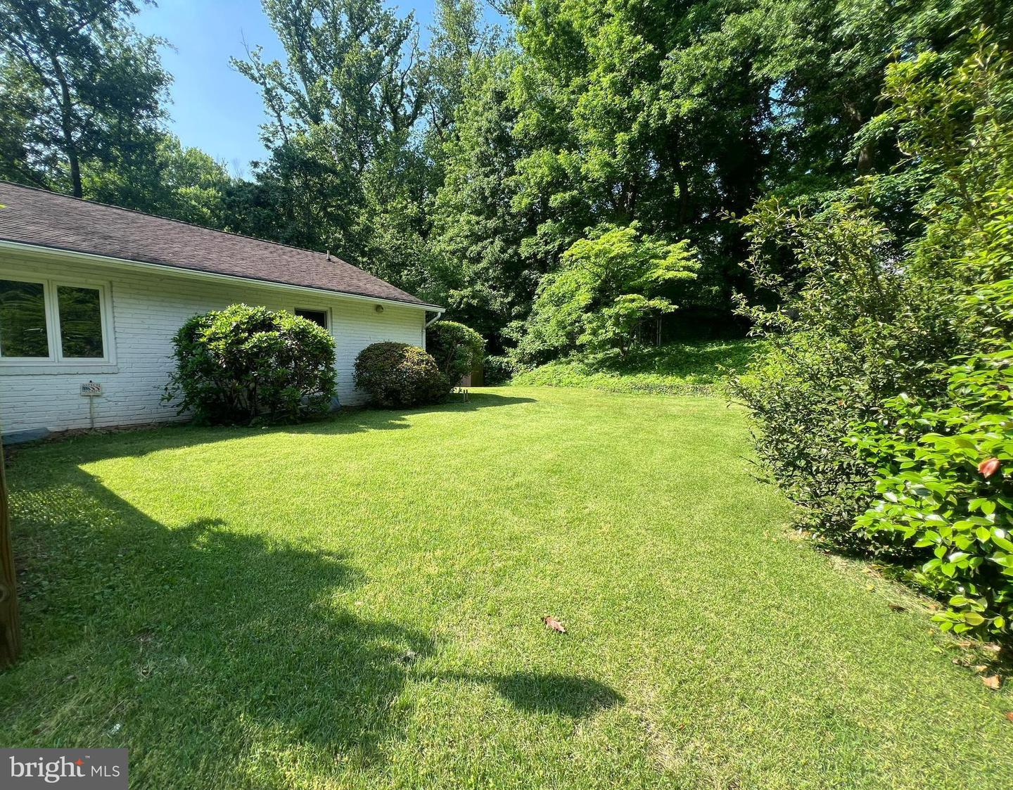 1116 MORNINGSIDE LN, ALEXANDRIA, Virginia 22308, 3 Bedrooms Bedrooms, ,3 BathroomsBathrooms,Residential,For sale,1116 MORNINGSIDE LN,VAFX2241094 MLS # VAFX2241094