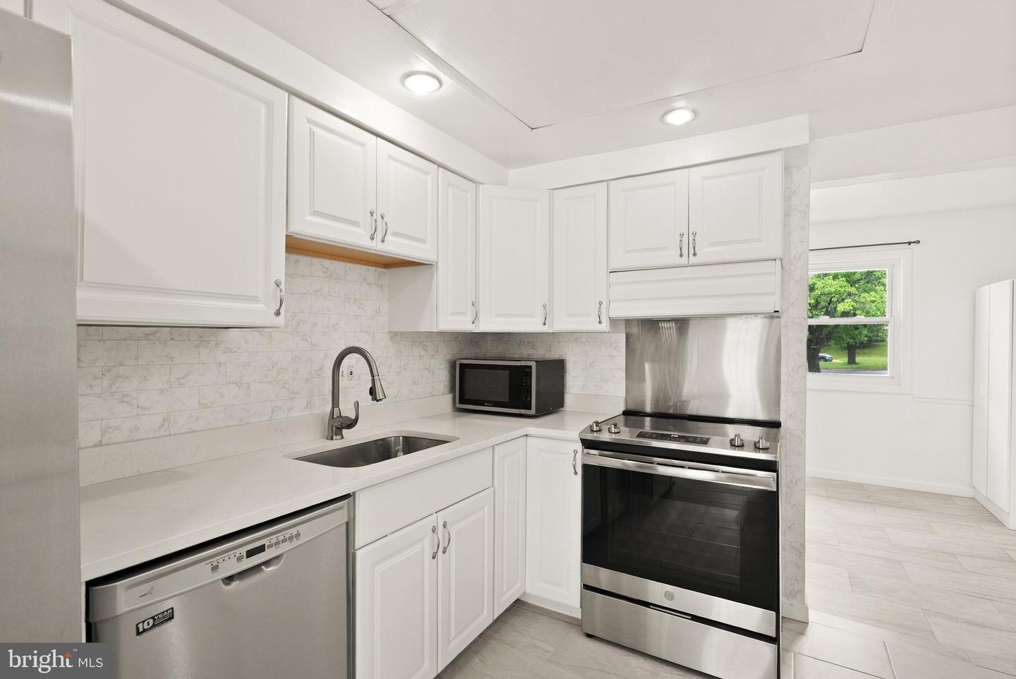 234 WILLOW TER, STERLING, Virginia 20164, 3 Bedrooms Bedrooms, ,2 BathroomsBathrooms,Residential,For sale,234 WILLOW TER,VALO2096586 MLS # VALO2096586