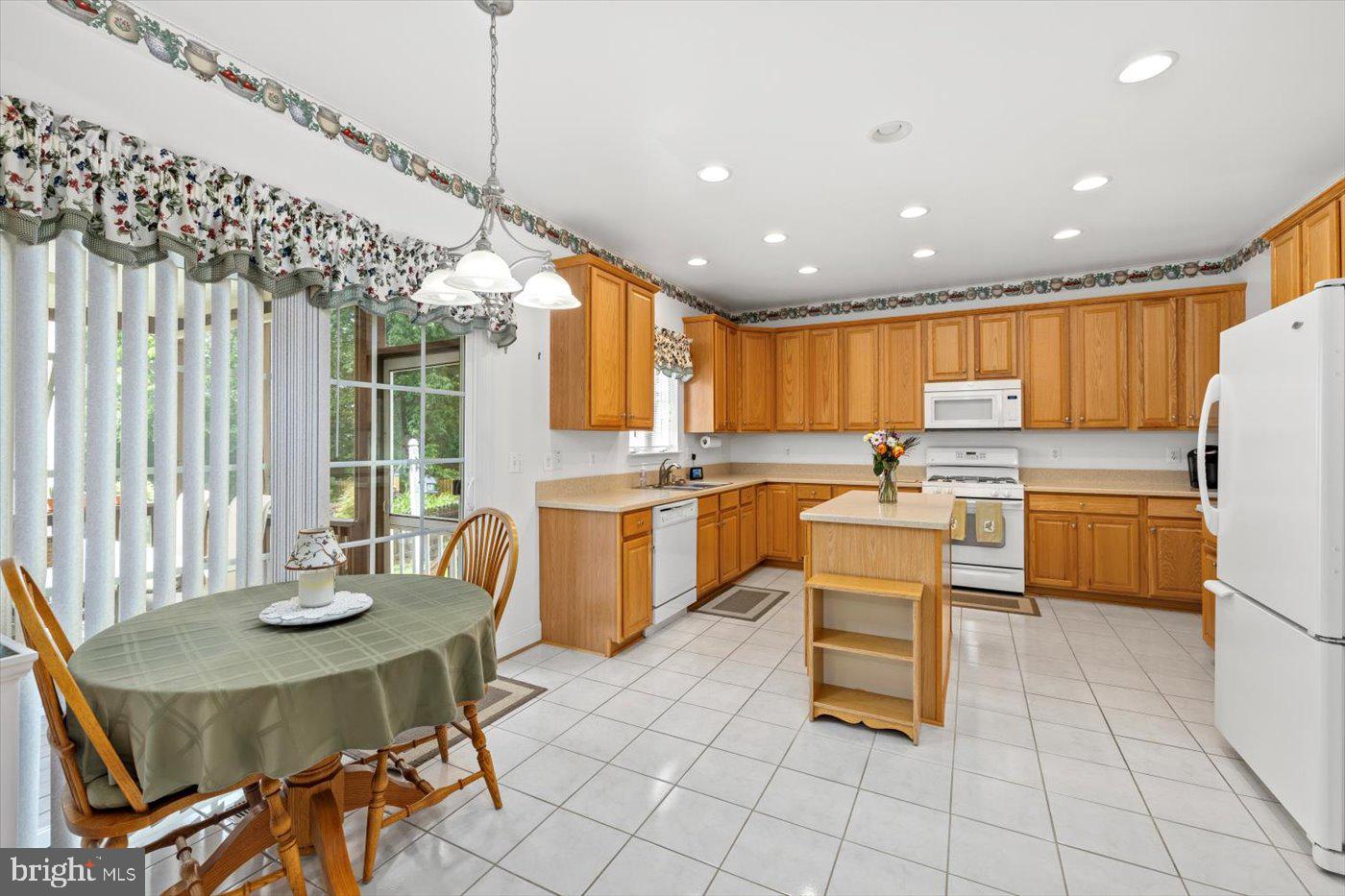 35118 SOMERSET RIDGE RD, LOCUST GROVE, Virginia 22508, 4 Bedrooms Bedrooms, ,3 BathroomsBathrooms,Residential,For sale,35118 SOMERSET RIDGE RD,VAOR2009704 MLS # VAOR2009704