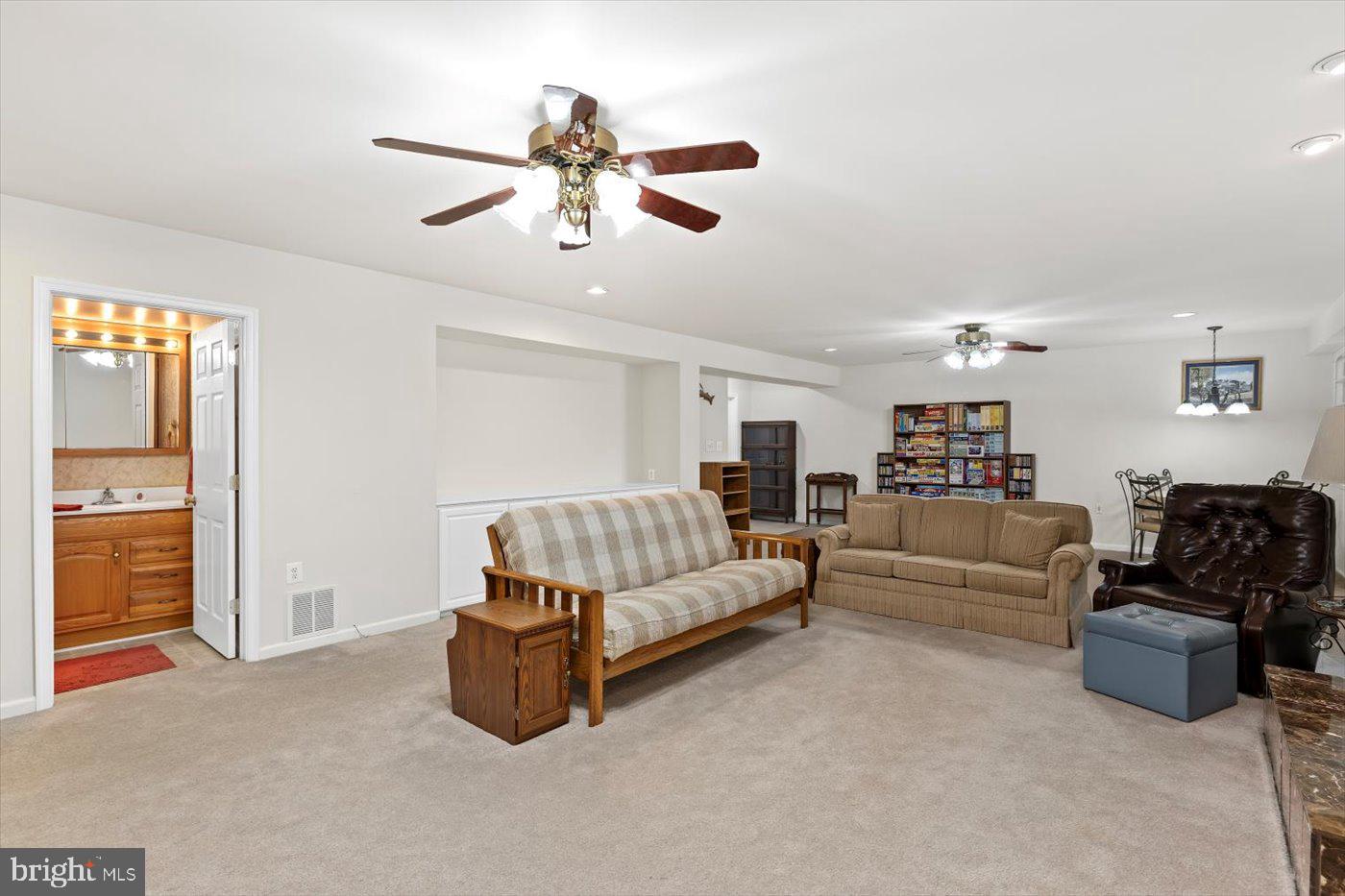 35118 SOMERSET RIDGE RD, LOCUST GROVE, Virginia 22508, 4 Bedrooms Bedrooms, ,3 BathroomsBathrooms,Residential,For sale,35118 SOMERSET RIDGE RD,VAOR2009704 MLS # VAOR2009704