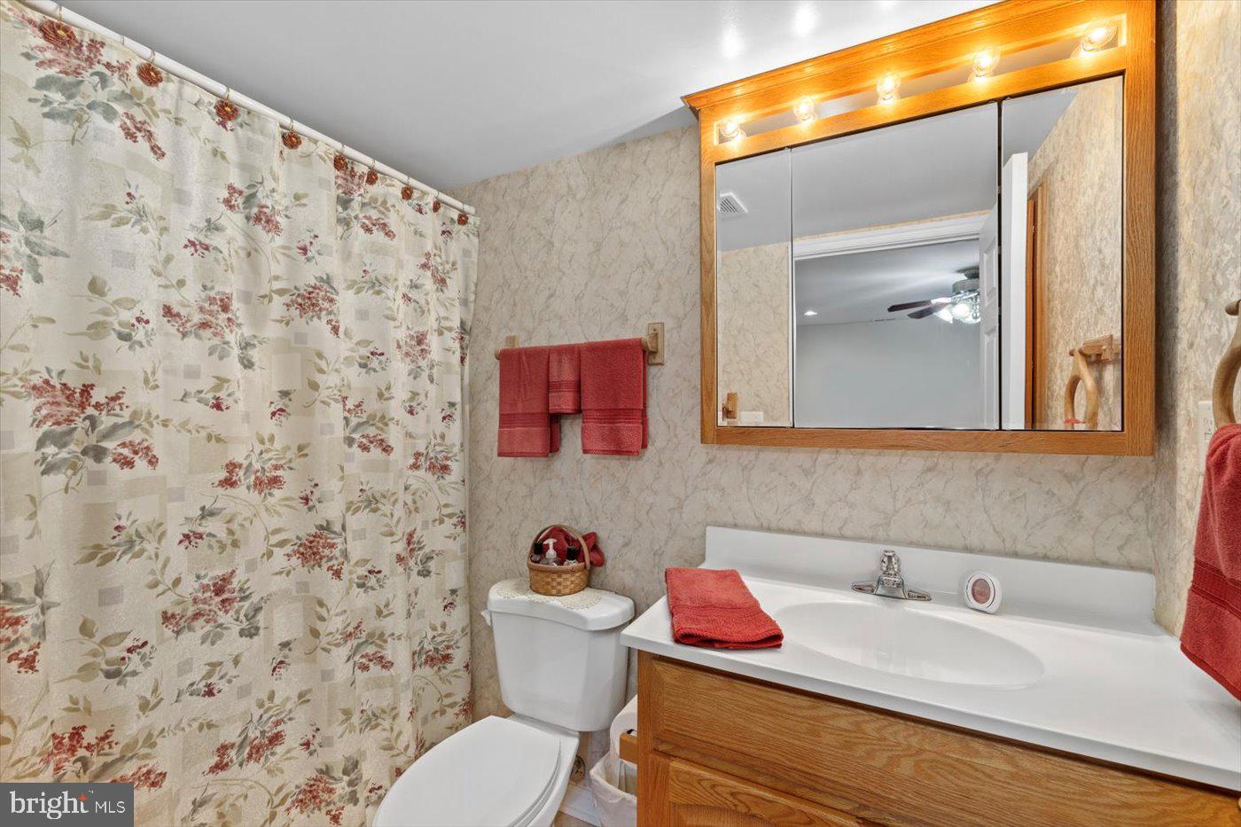 35118 SOMERSET RIDGE RD, LOCUST GROVE, Virginia 22508, 4 Bedrooms Bedrooms, ,3 BathroomsBathrooms,Residential,For sale,35118 SOMERSET RIDGE RD,VAOR2009704 MLS # VAOR2009704